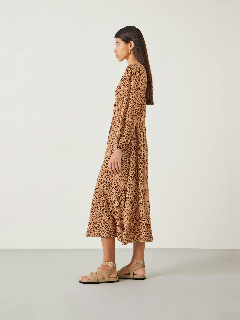 008681-4591-04 Kiera Leopard Midi Dress