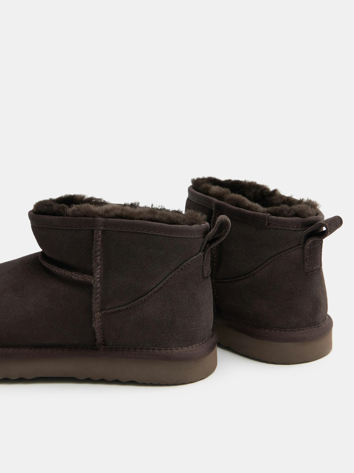 006958-0067-04 Ultra Mini Sheepskin Boots