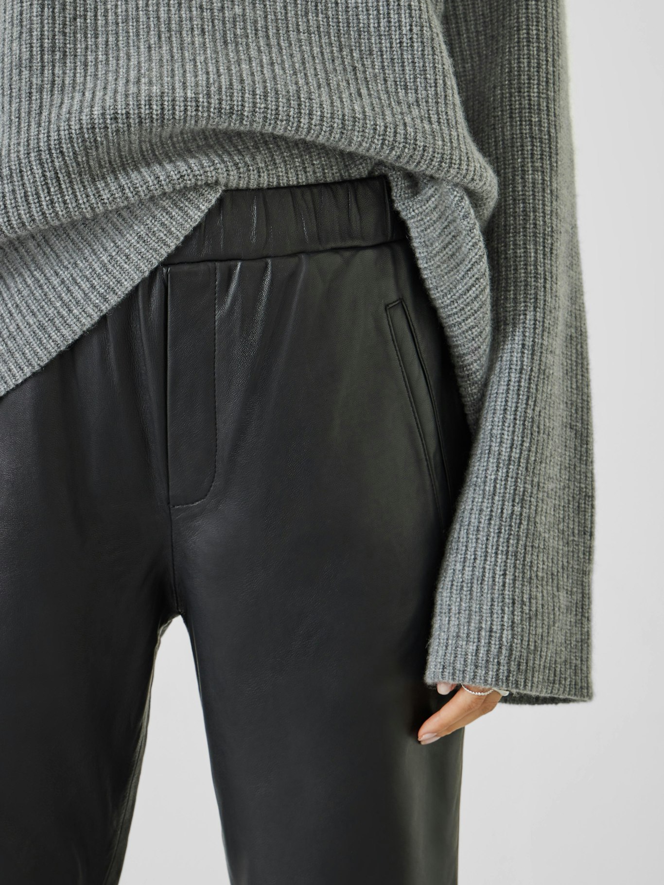 000371-0459-04 Leather Joggers