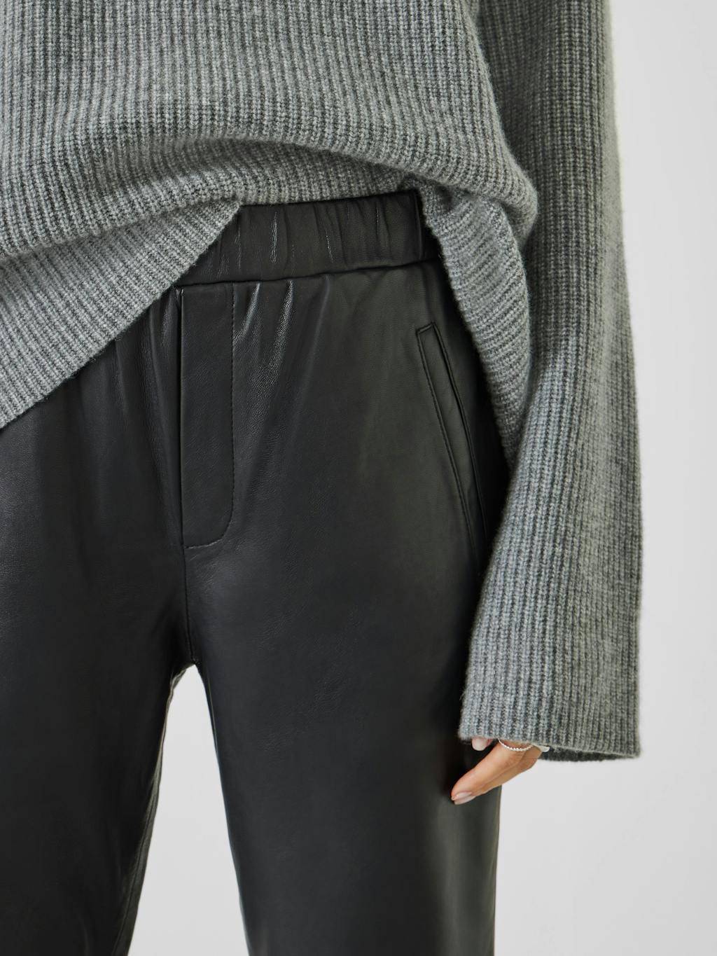 000371-0459-04 Leather Joggers