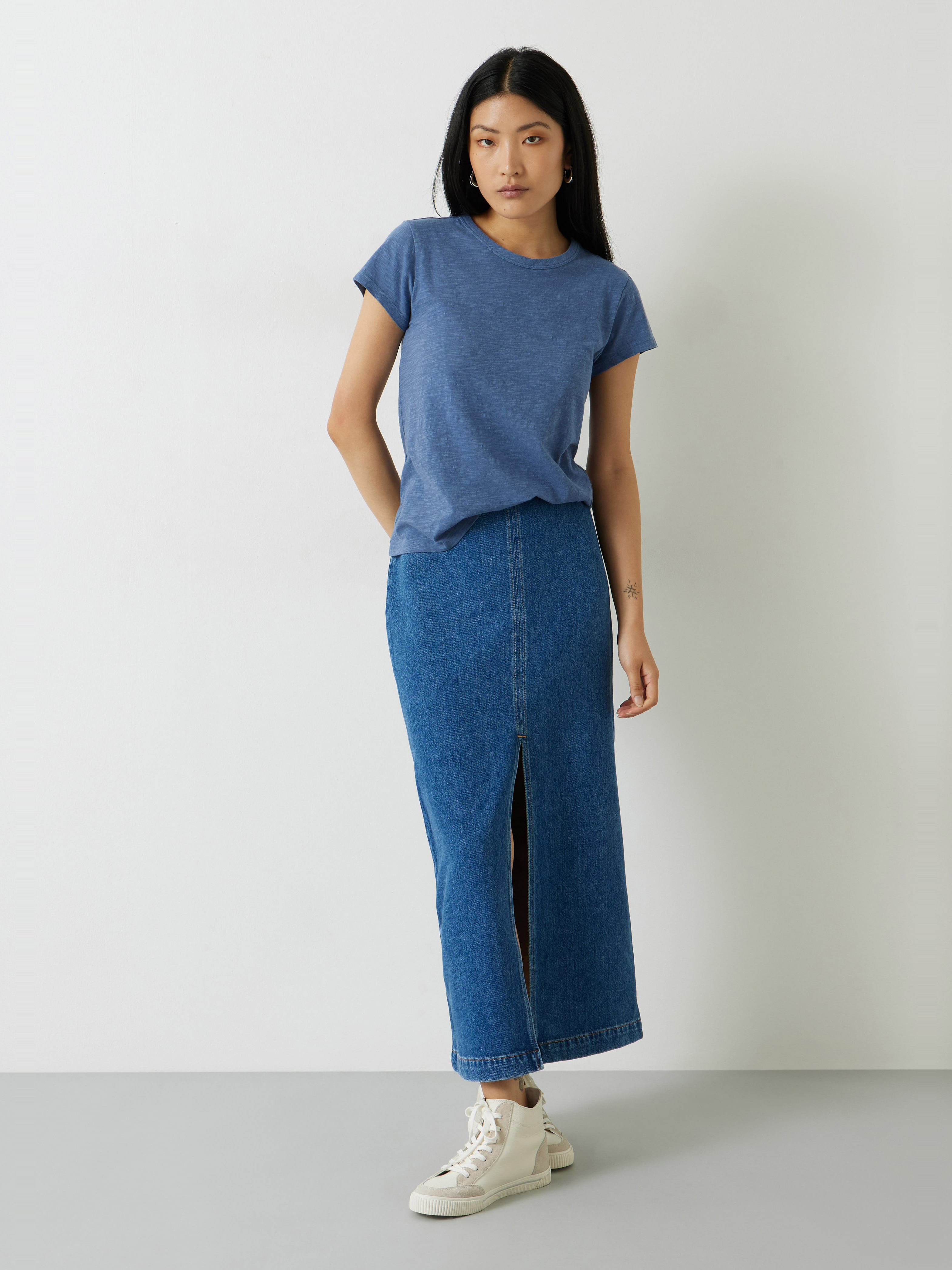 Slim Fit Slub Cotton Crew Neck T-Shirt