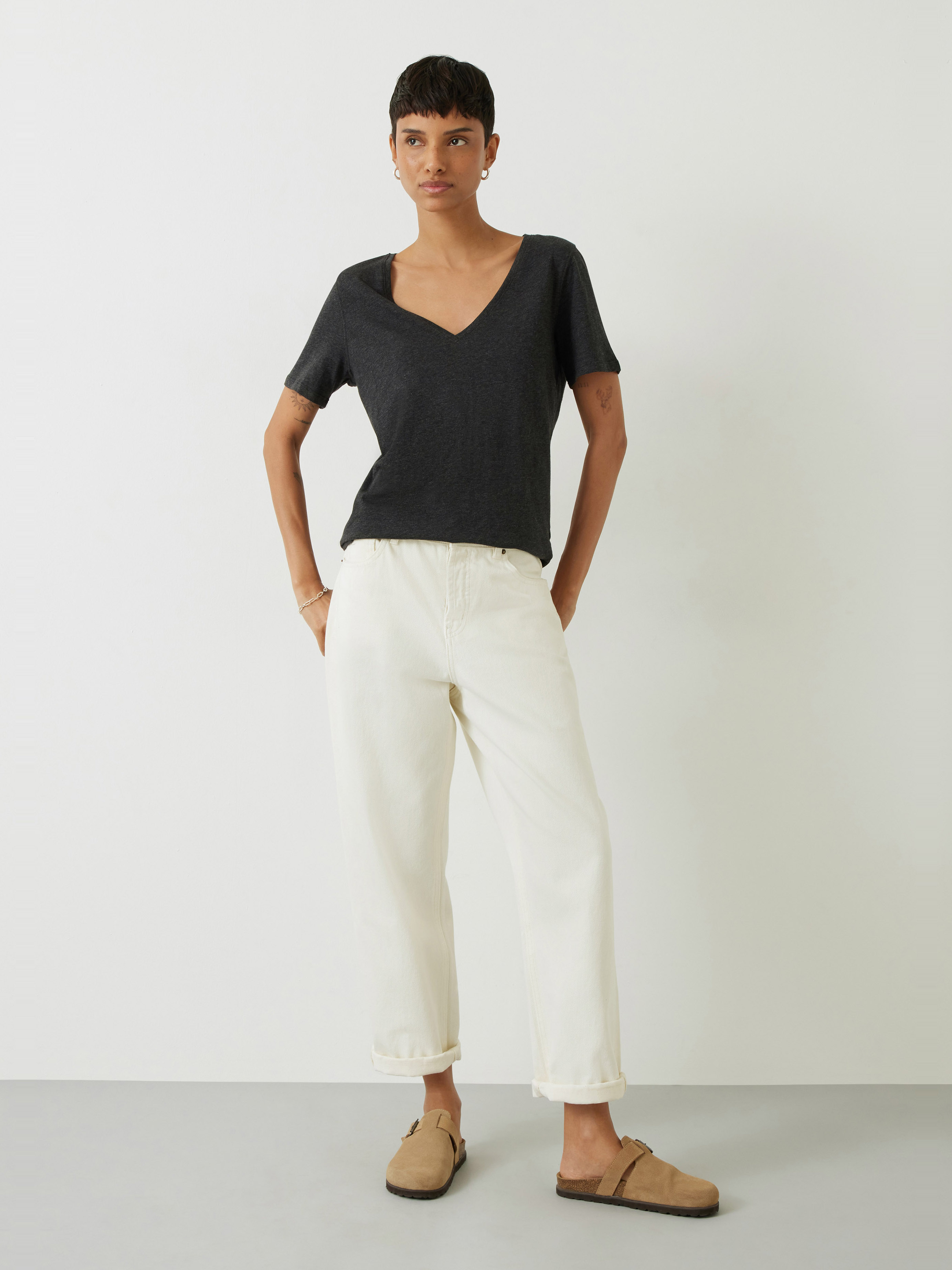 Kali Cotton Slub V-Neck T-Shirt