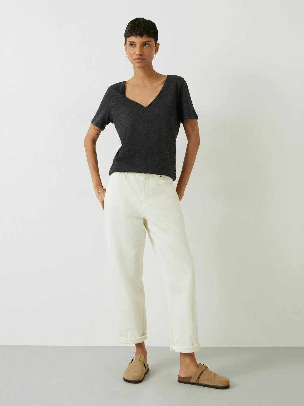 007213-2920-02 Kali Cotton Slub V-Neck T-Shirt