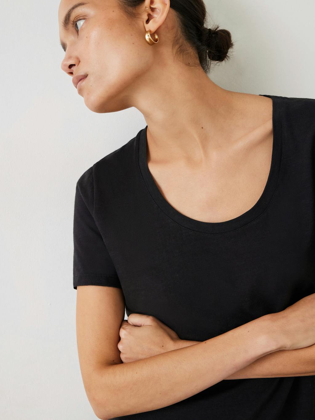 005675-0456-04 Hari Scoop Neck Cotton Slub T-Shirt