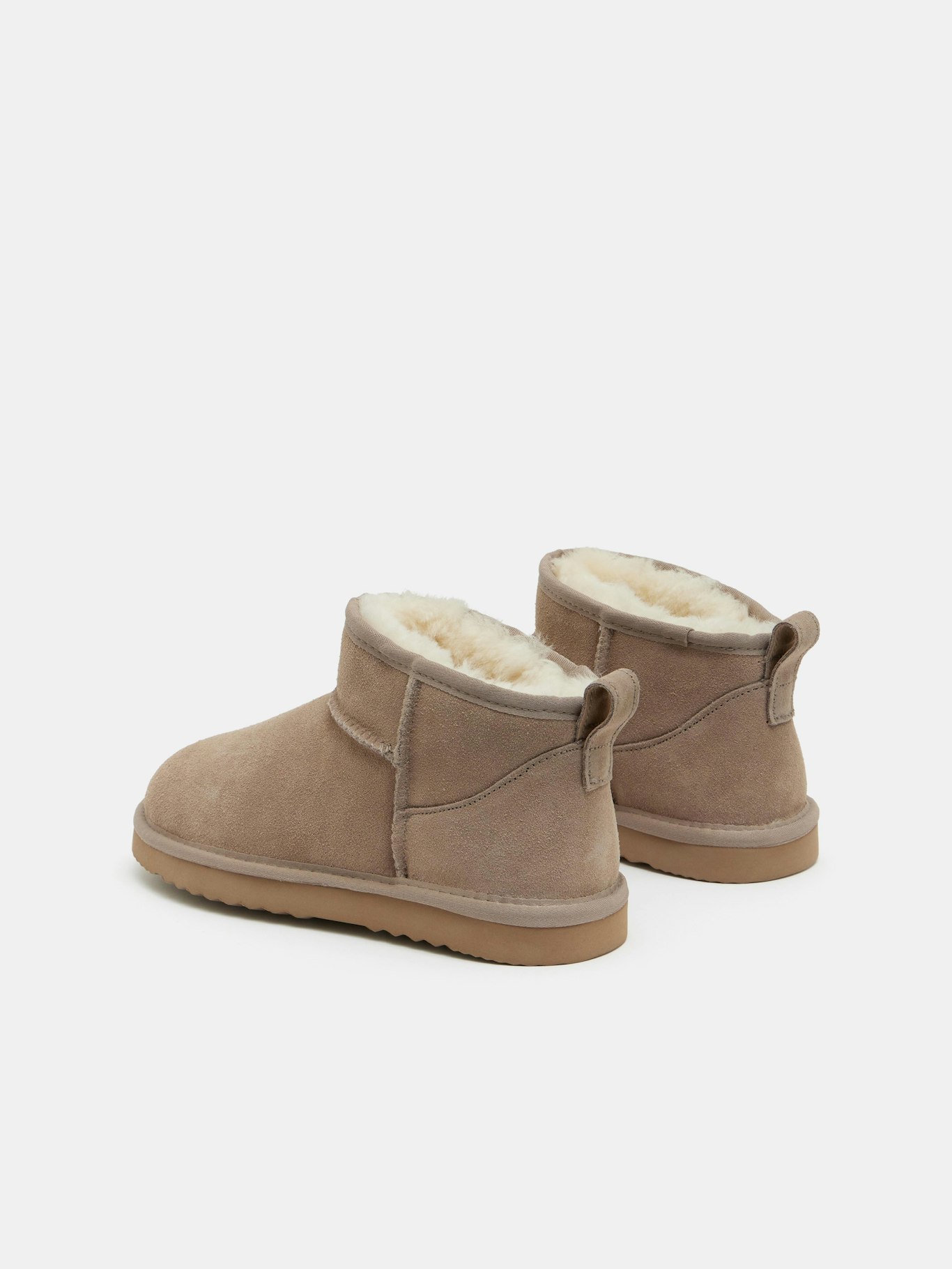 006958-0306-04 Ultra Mini Sheepskin Boots