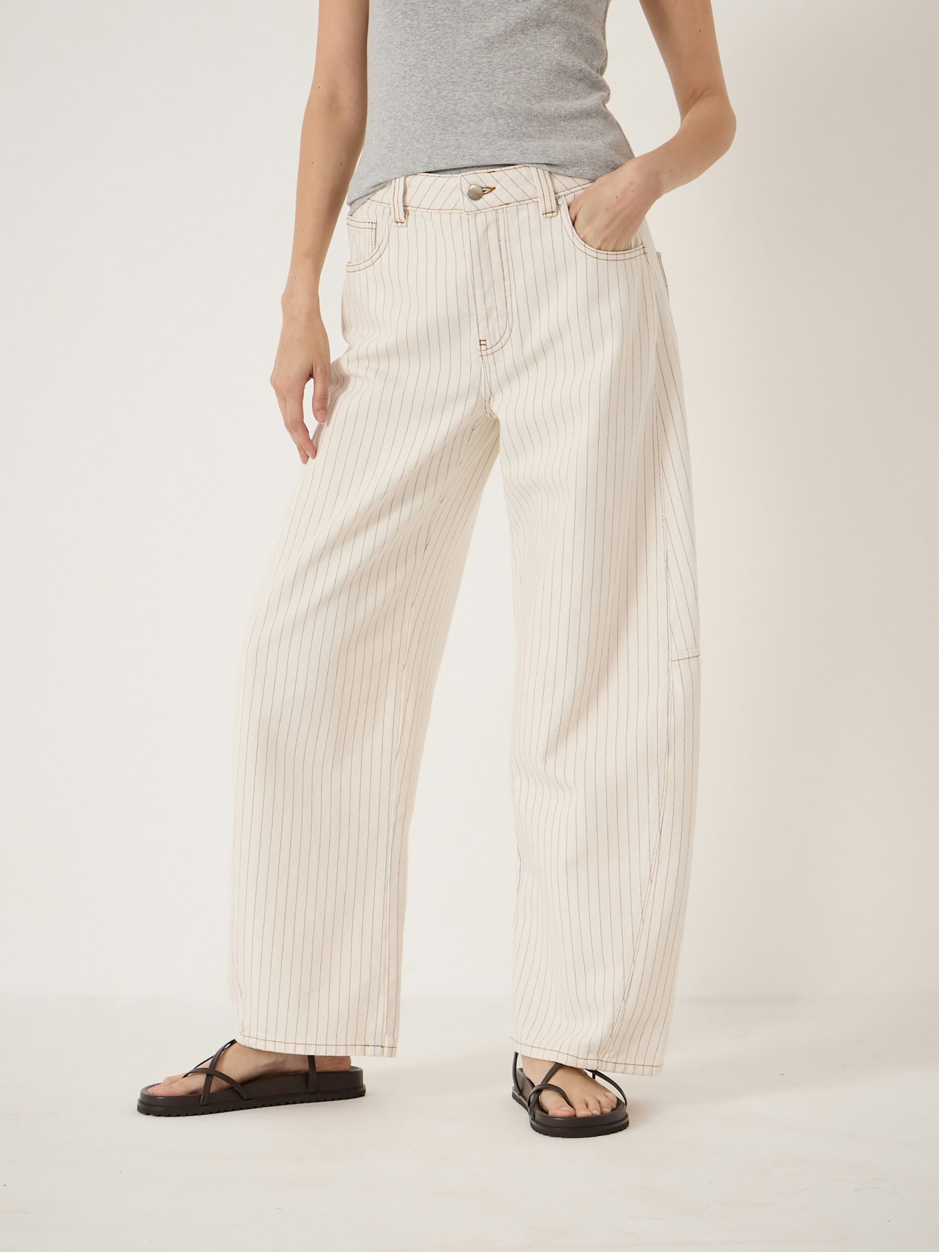 014835-0001-02 Bree Stripe Horseshoe Barrel Leg Jeans