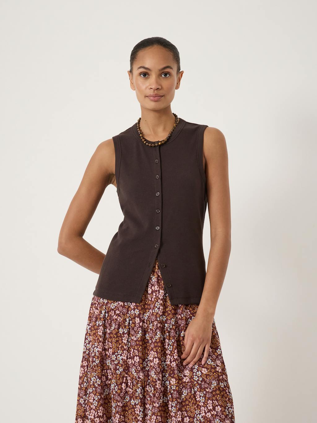014630-0450-01 Ayana Button Ribbed Vest