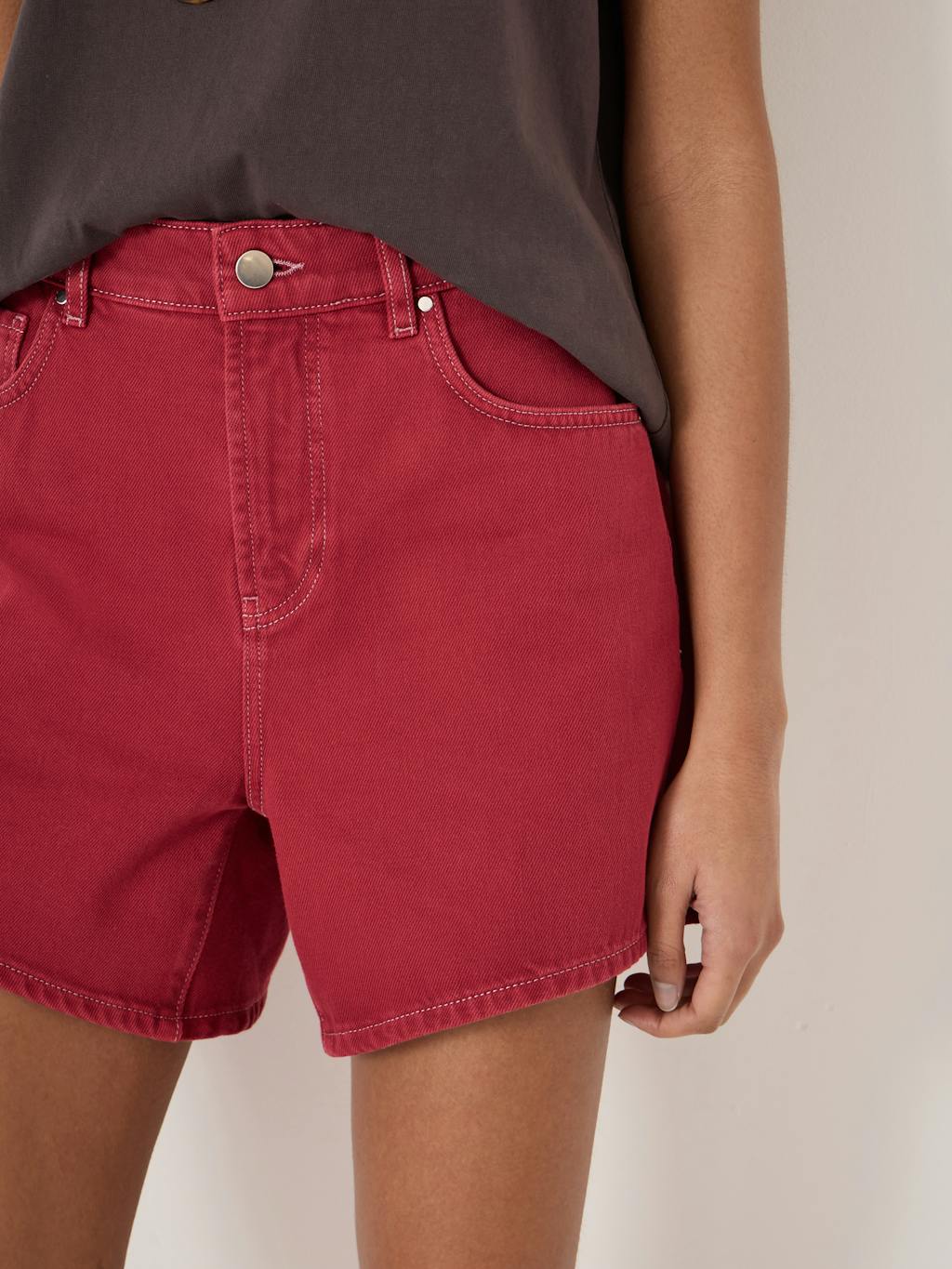 015336-1166-04 Essential Denim Shorts