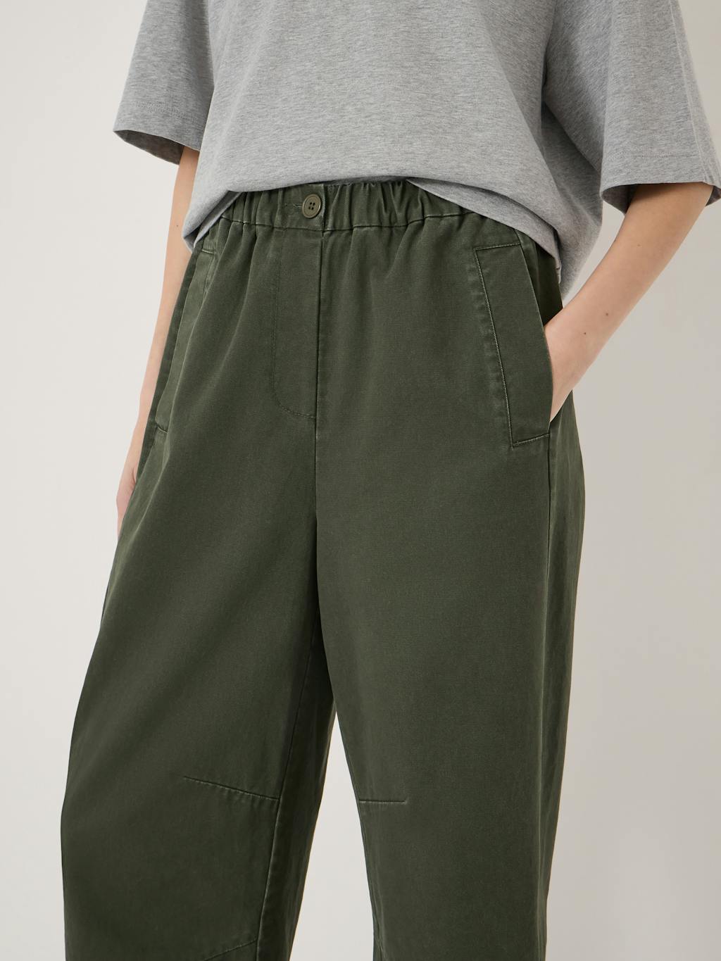 014860-3392-04 Jack Barrel Leg Pull On Trousers