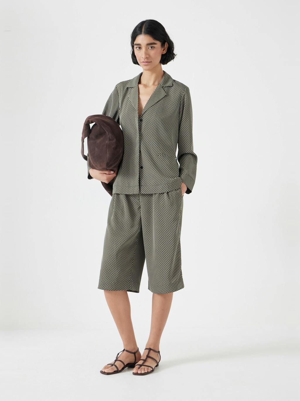 013253-4783-01 Printed Bermuda Short