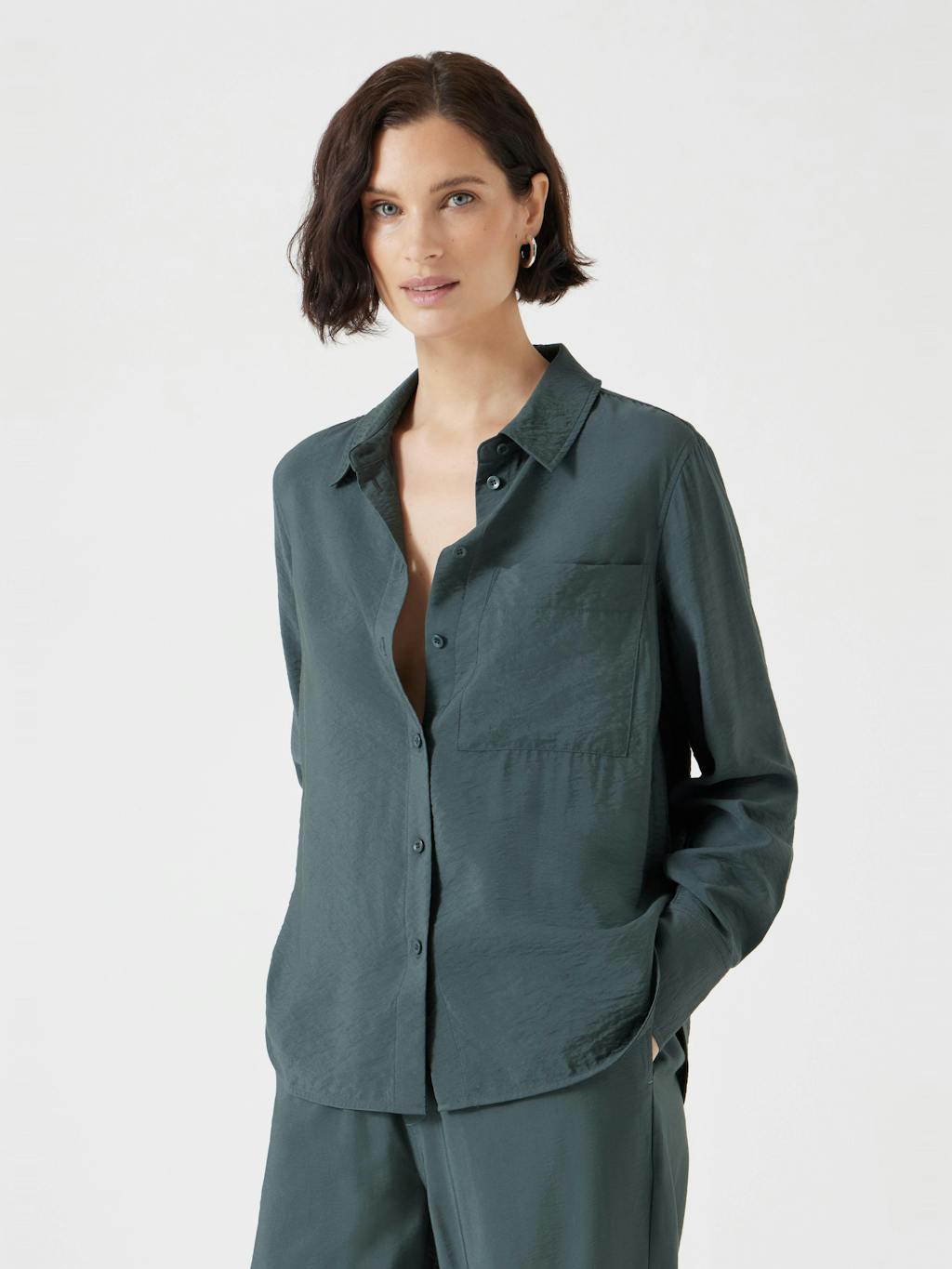 012704-1835-01 Air Flow Long Sleeve Relaxed Shirt