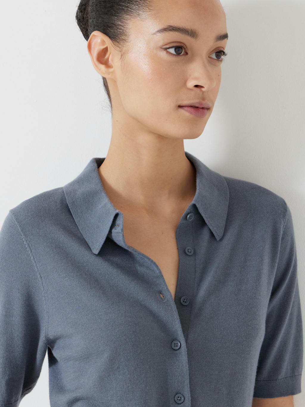 012621-1649-04 Fine Knit Short Sleeve Polo Top