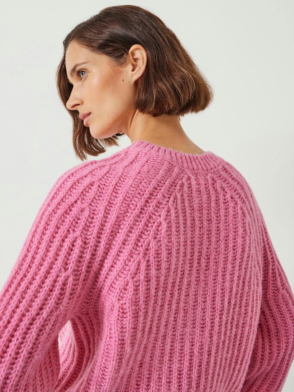 012680-1135-04 Flo Fluffy Ribbed Crew Jumper