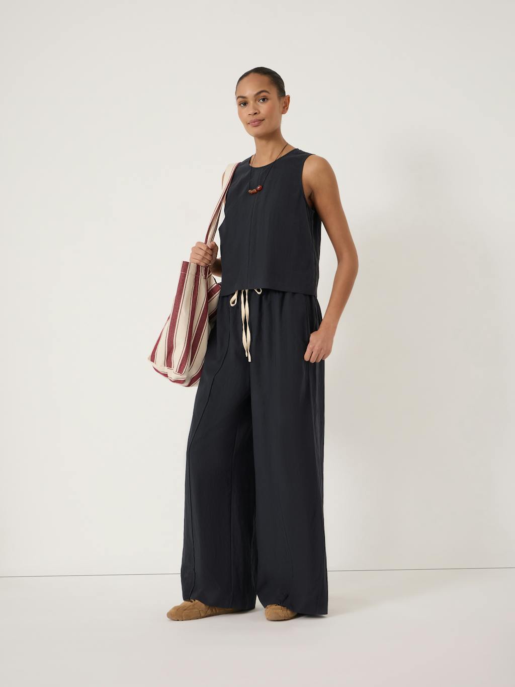 014400-1658-01 Peony Wide Leg Textured Trousers
