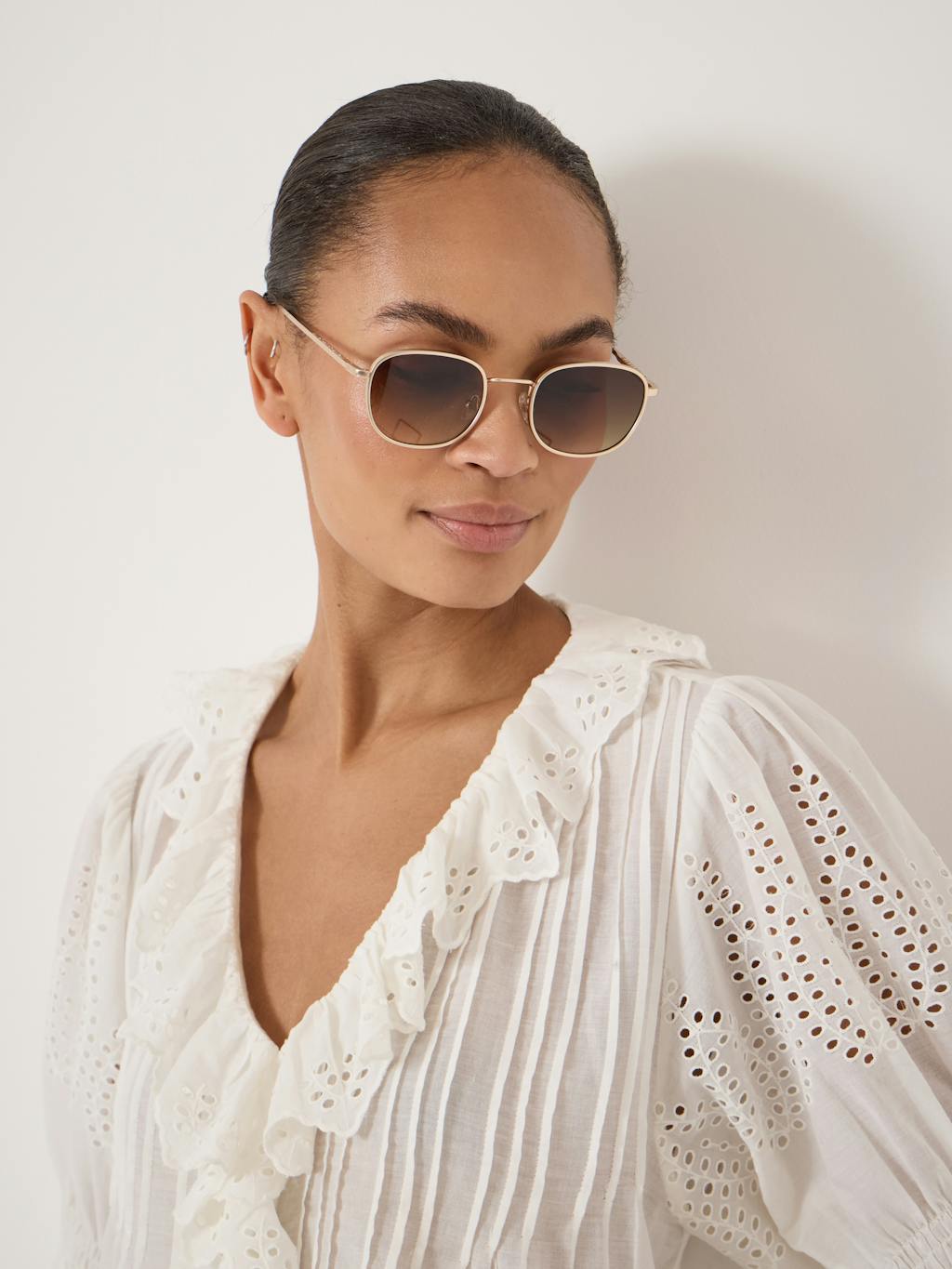 014999-0790-02 A.Kjærbede Hello Sunglasses