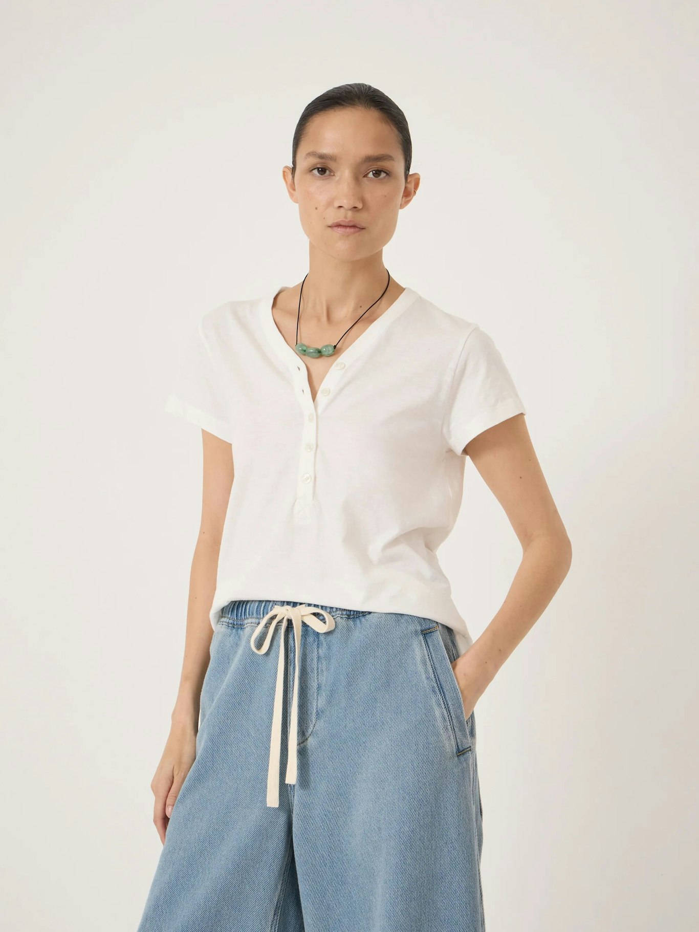 015317-0001-011 Roe Cotton Slub Henley T-Shirt
