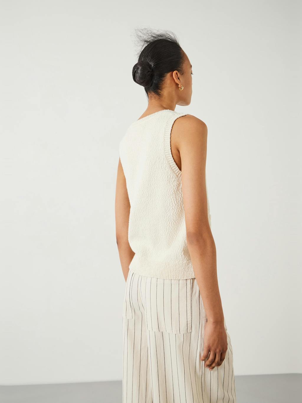 011145-0241-03 Ottiline Knitted Waistcoat