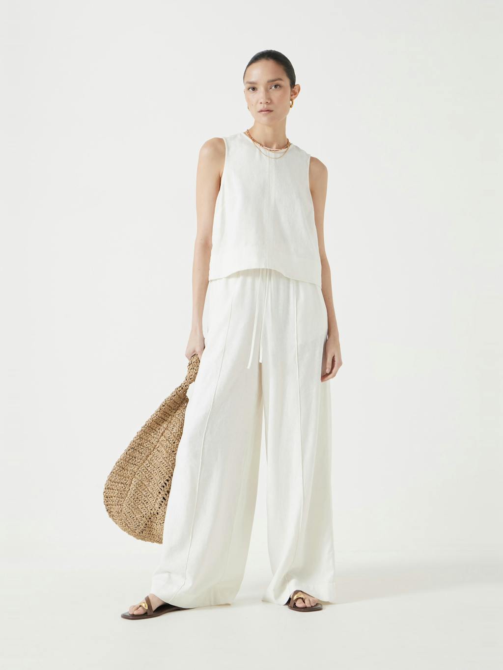 013339-0001-02 Vera Linen Blend Shell Top