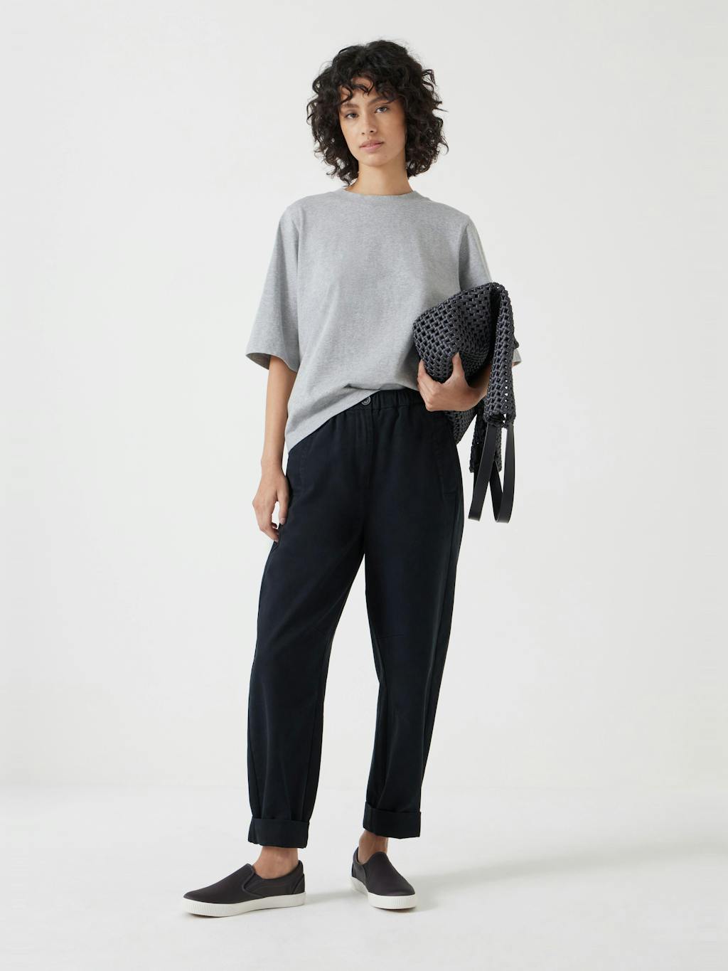 013228-4426-02 Romina Heavyweight Cotton T-Shirt