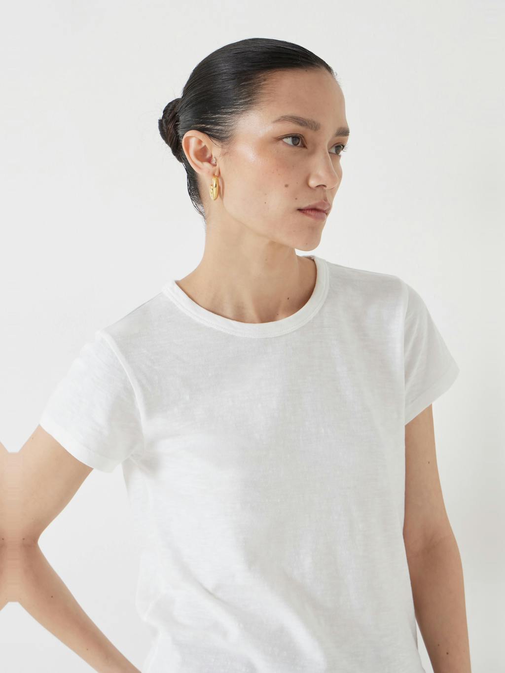 013232-2807-04 Slim Fit Cotton Crew T-Shirt