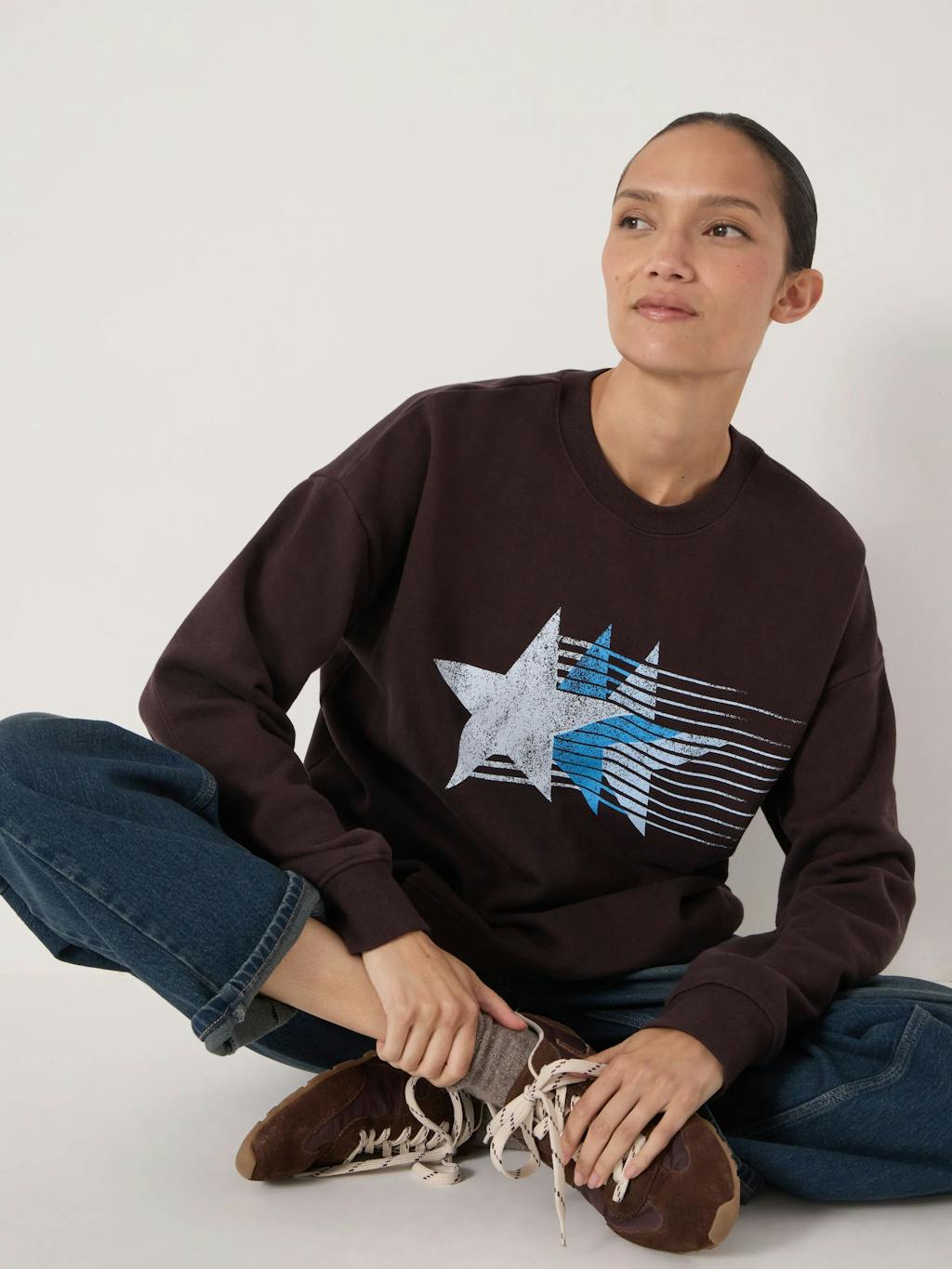 014618-0450-04 Triple Star Print Sweatshirt