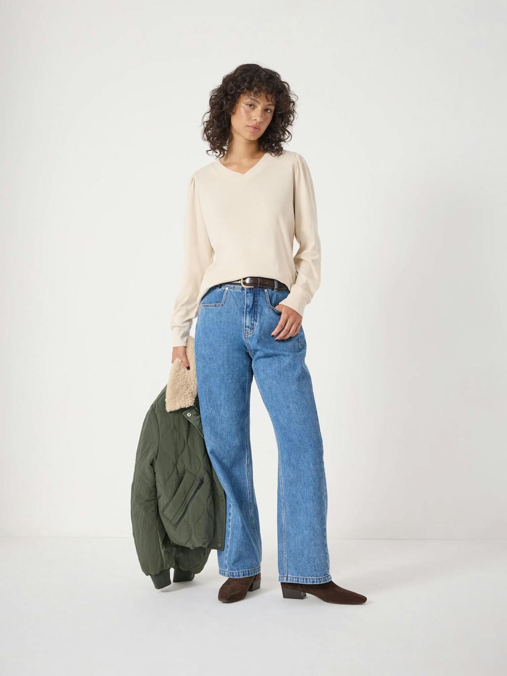 014269-3152-02 Emily V-Neck Puff Sleeve Top