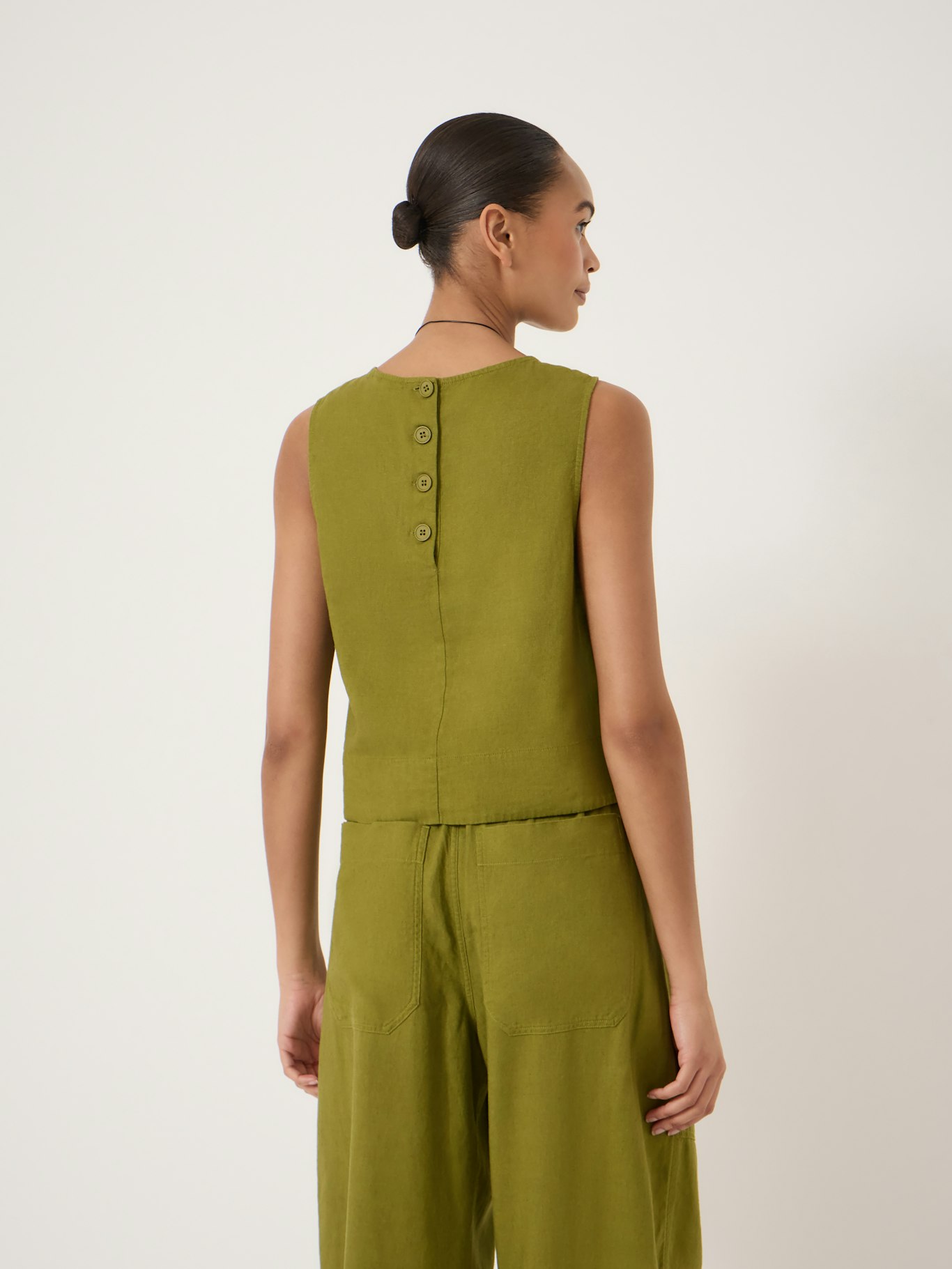 013339-2253-03 Vera Linen Blend Shell Top