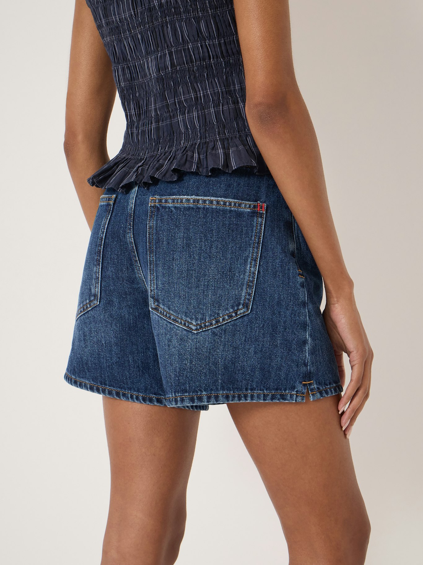 013459-4892-04 Essential Denim Shorts