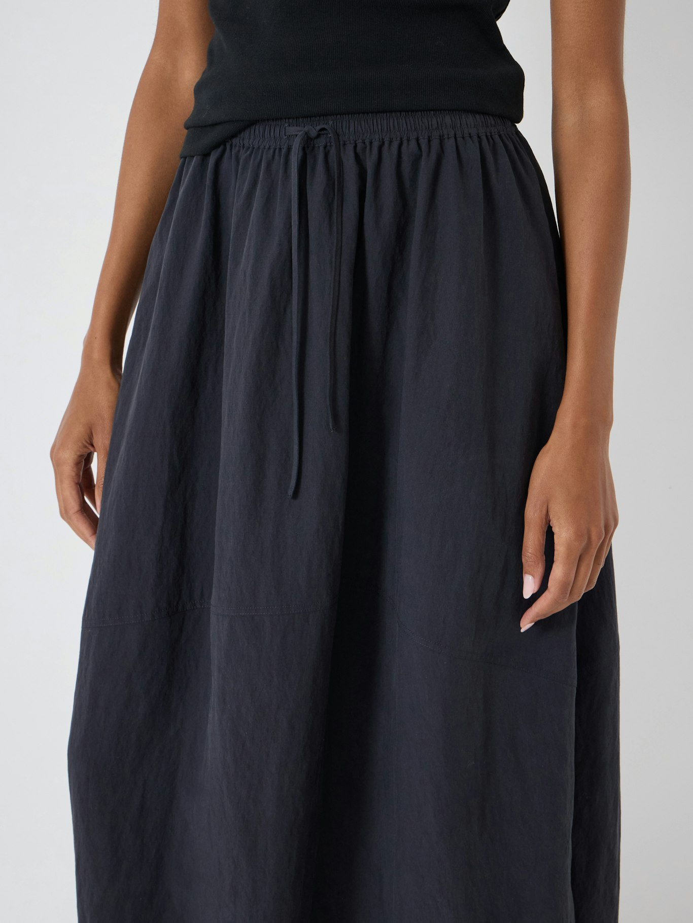 014483-1658-04 Isla Barrel Skirt