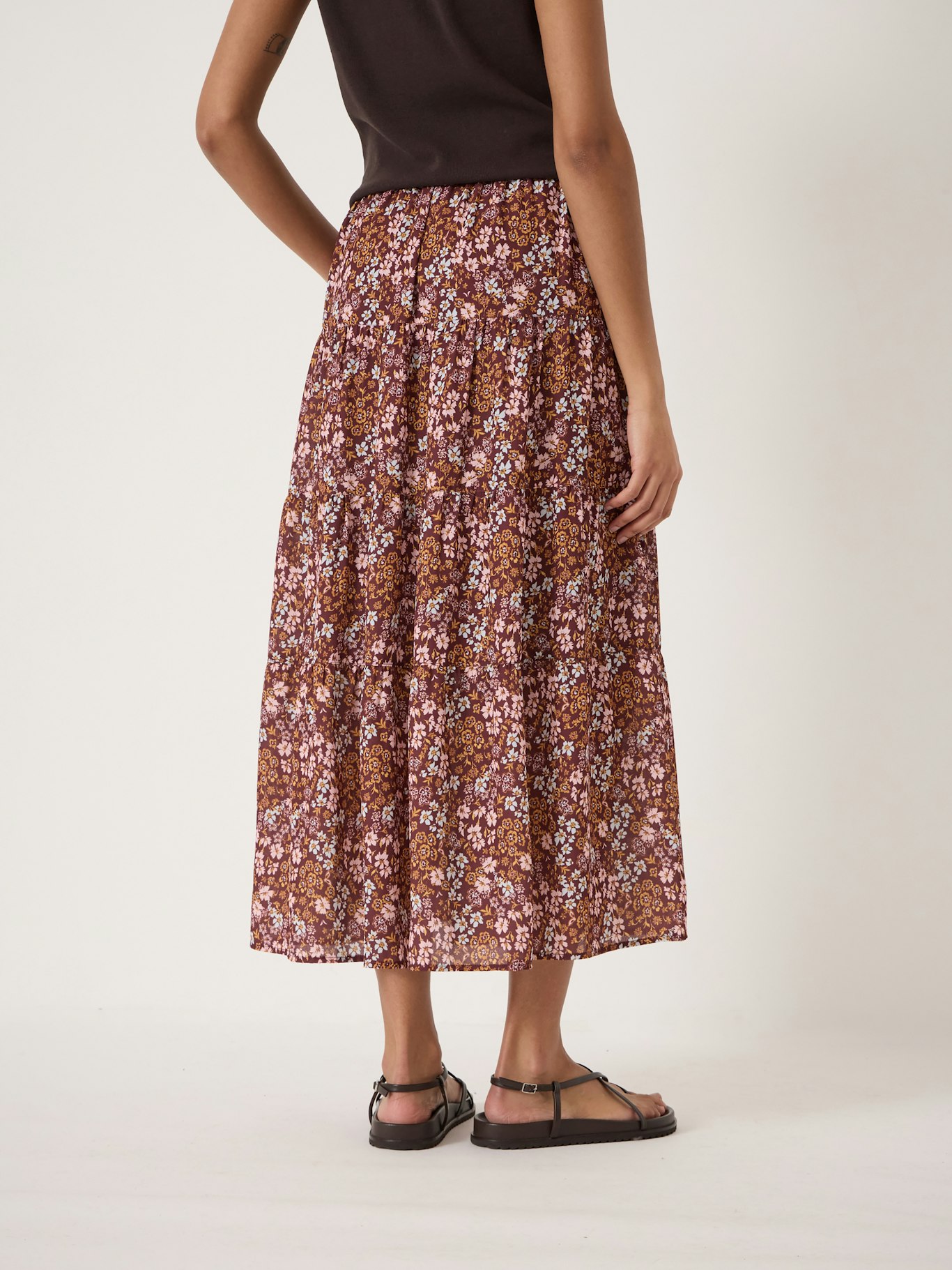 014855-4894-03 Branwen Floral Printed Chiffon Midi Skirt