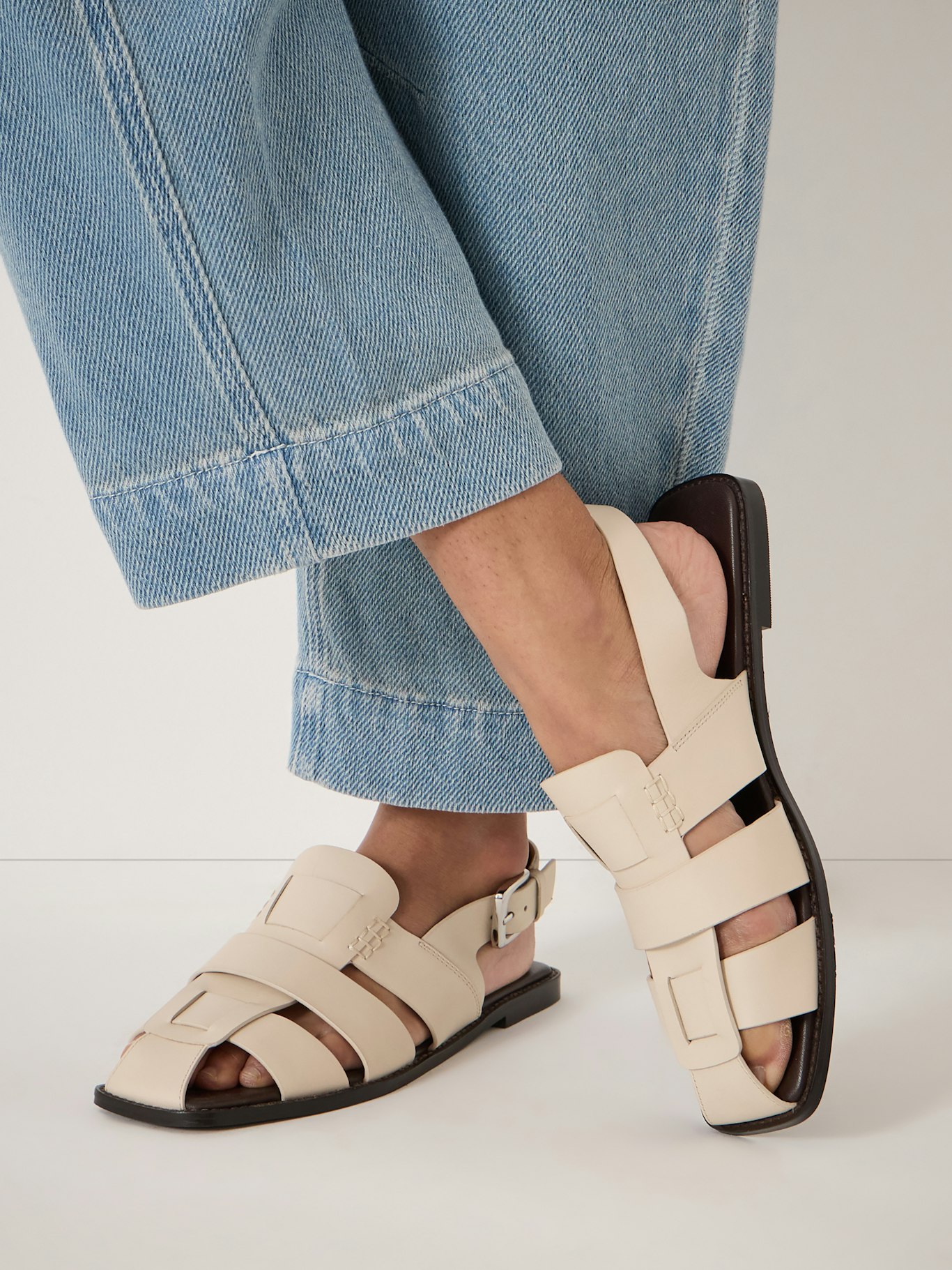 014462-0004-01 Sena Square Toe Fisherman Sandals