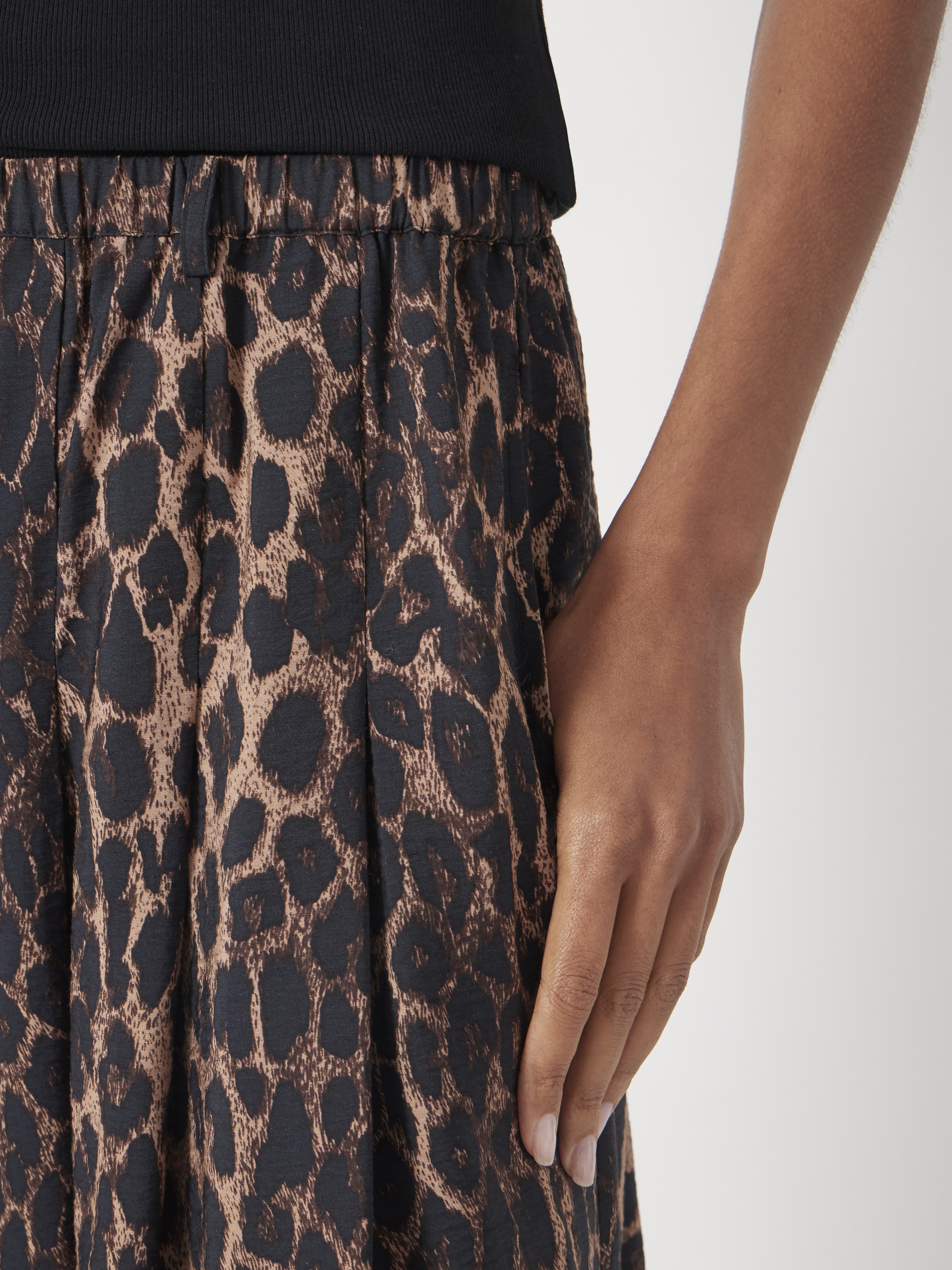 Ivy Pleated Air Flow Midi Skirt