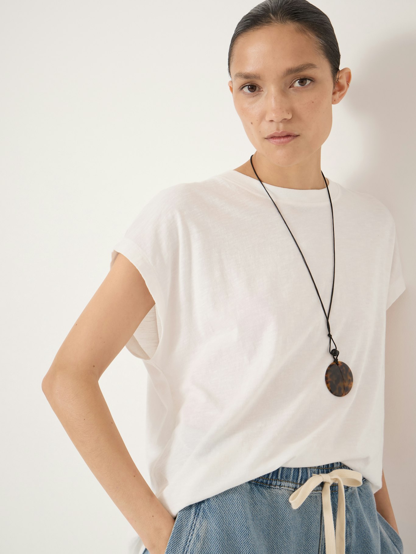 015084-0001-04 Aisling Cotton Slub T-Shirt