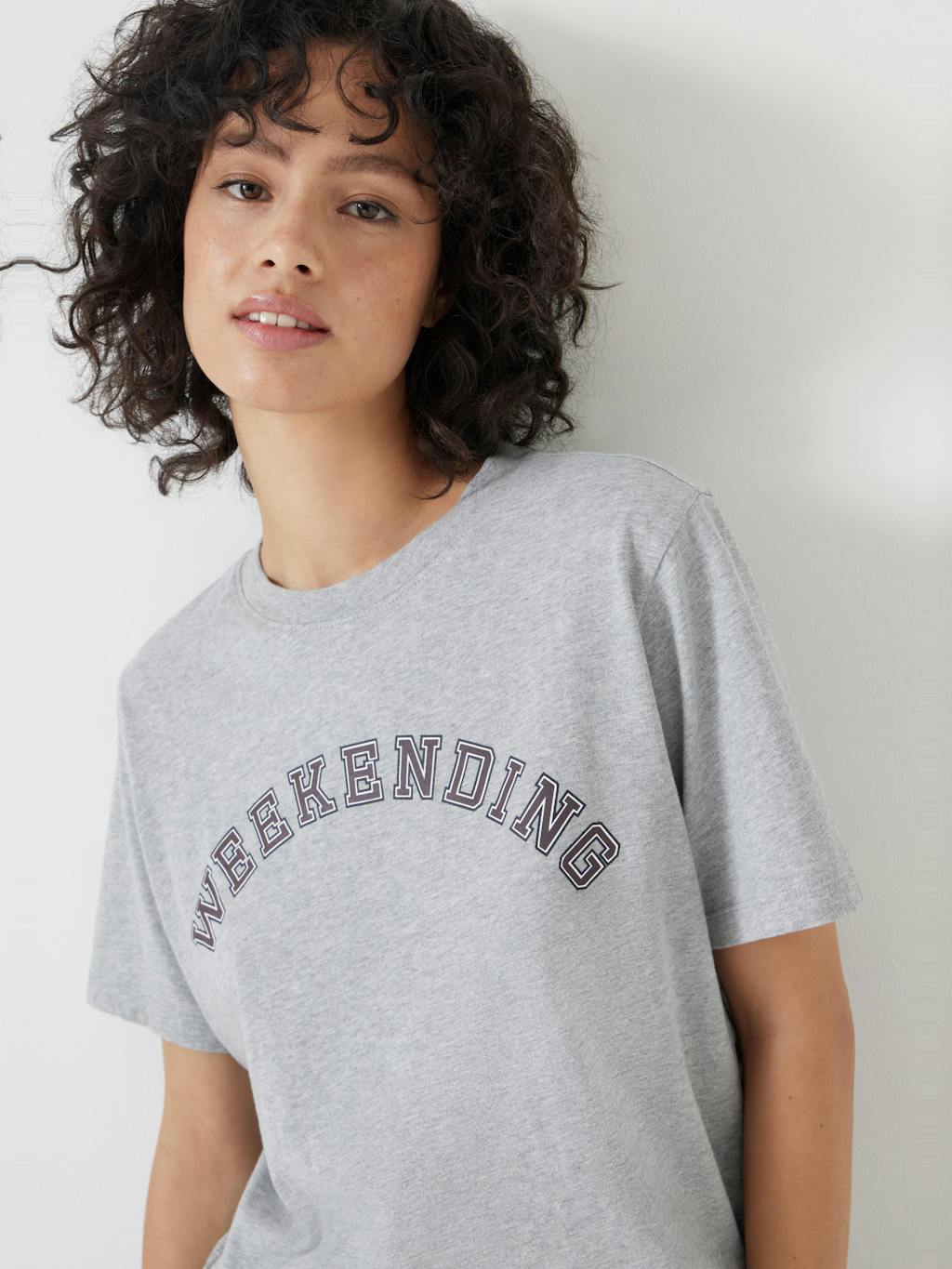 013090-4426-04 Weekending Graphic T-Shirt