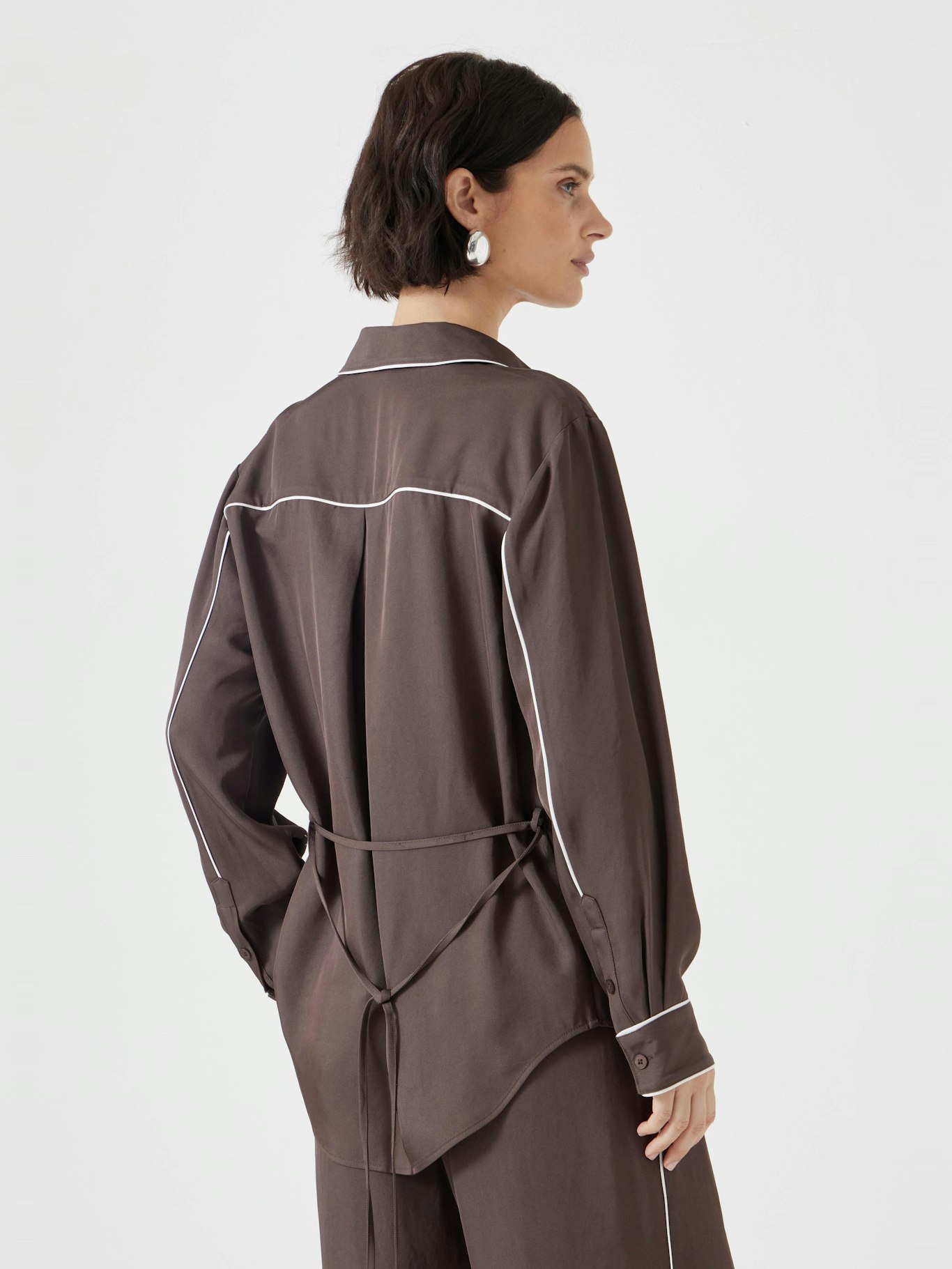 013185-3201-03 Kinsey Long Sleeve Piping Detailed Shirt
