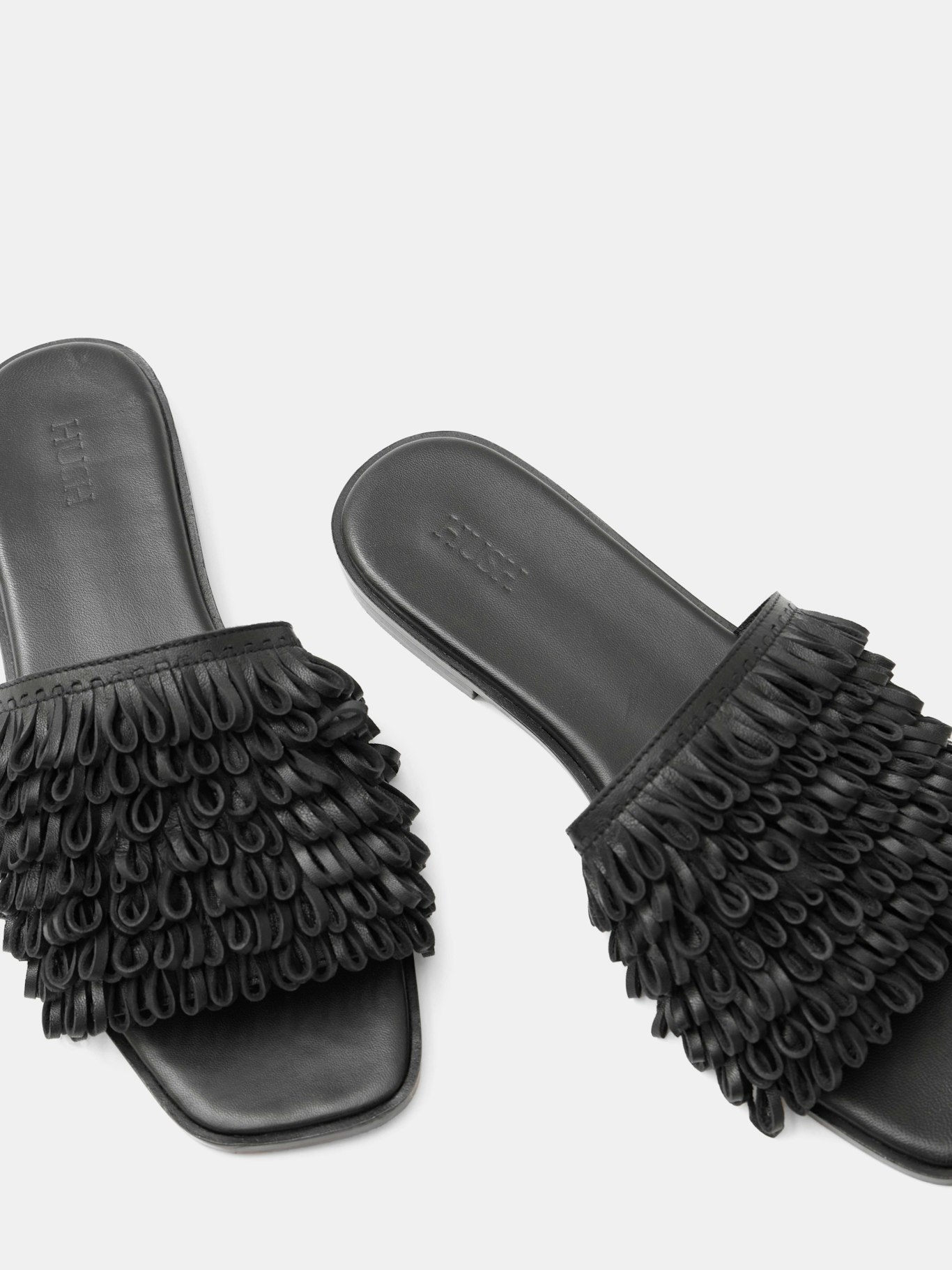 012899-0456-04 Leather Fringe Sandals
