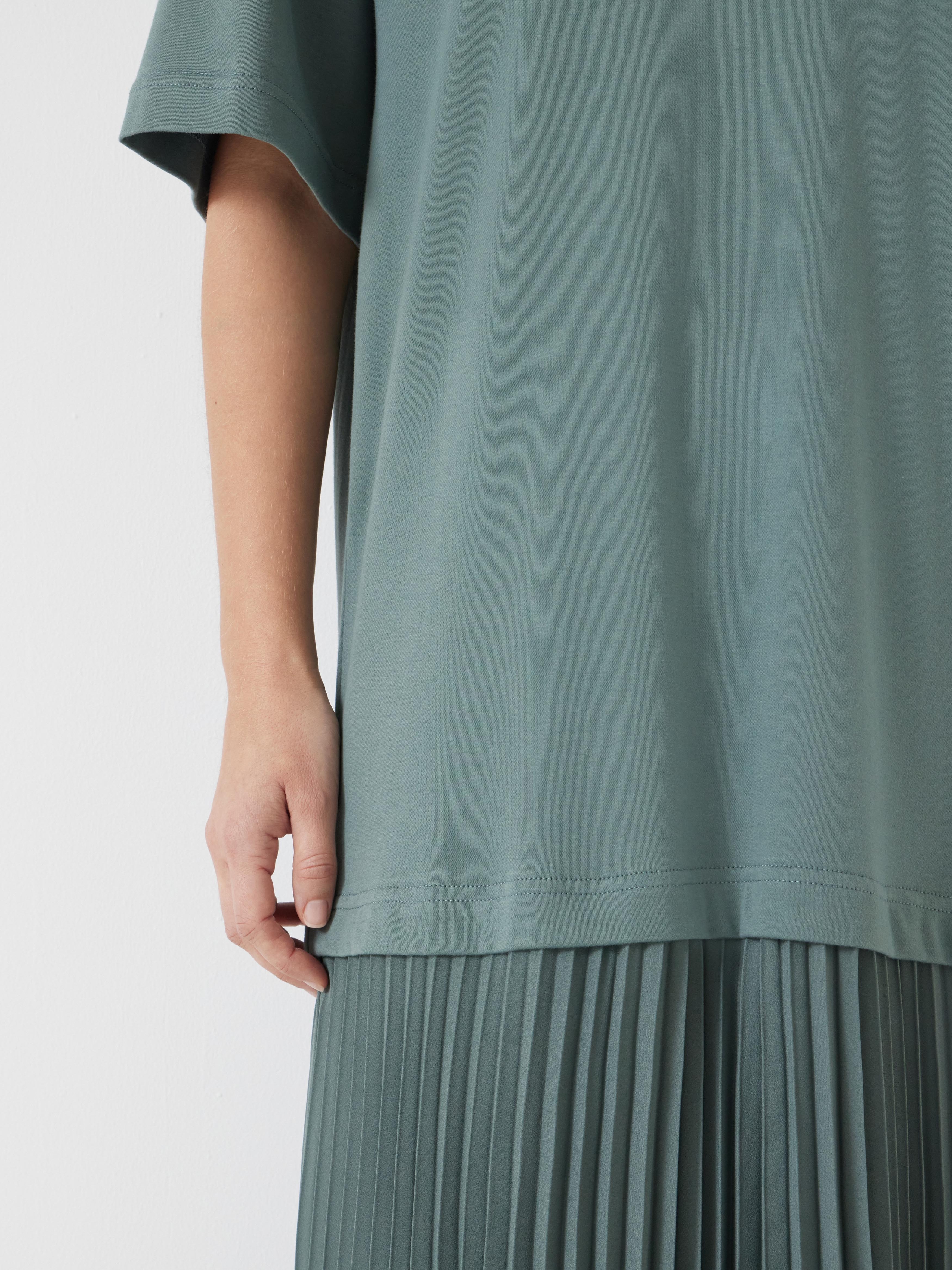 Esme Short Sleeve Pleated Midi Dress