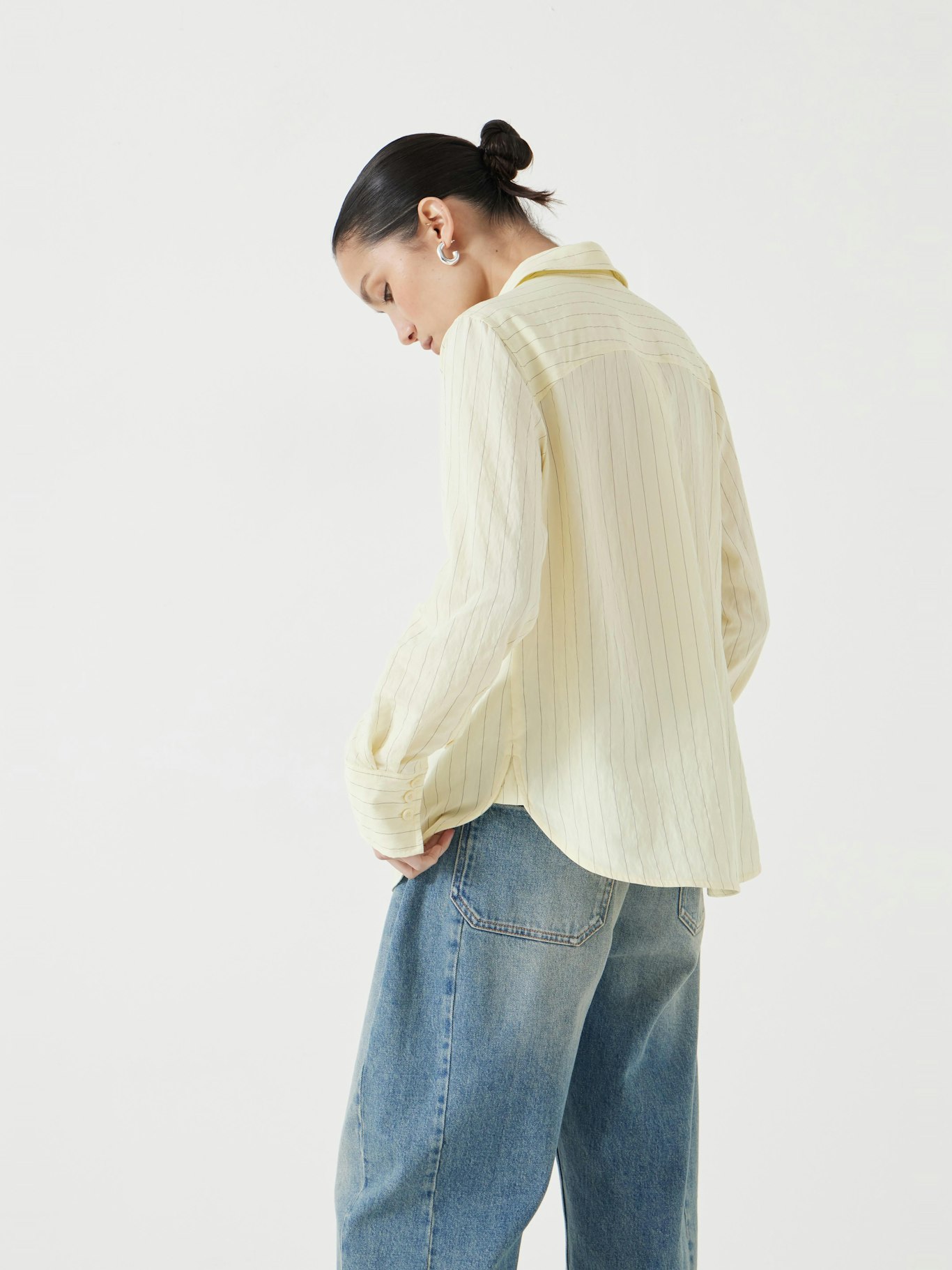 013211-0686-03 Air Flow Long Sleeve Relaxed Shirt