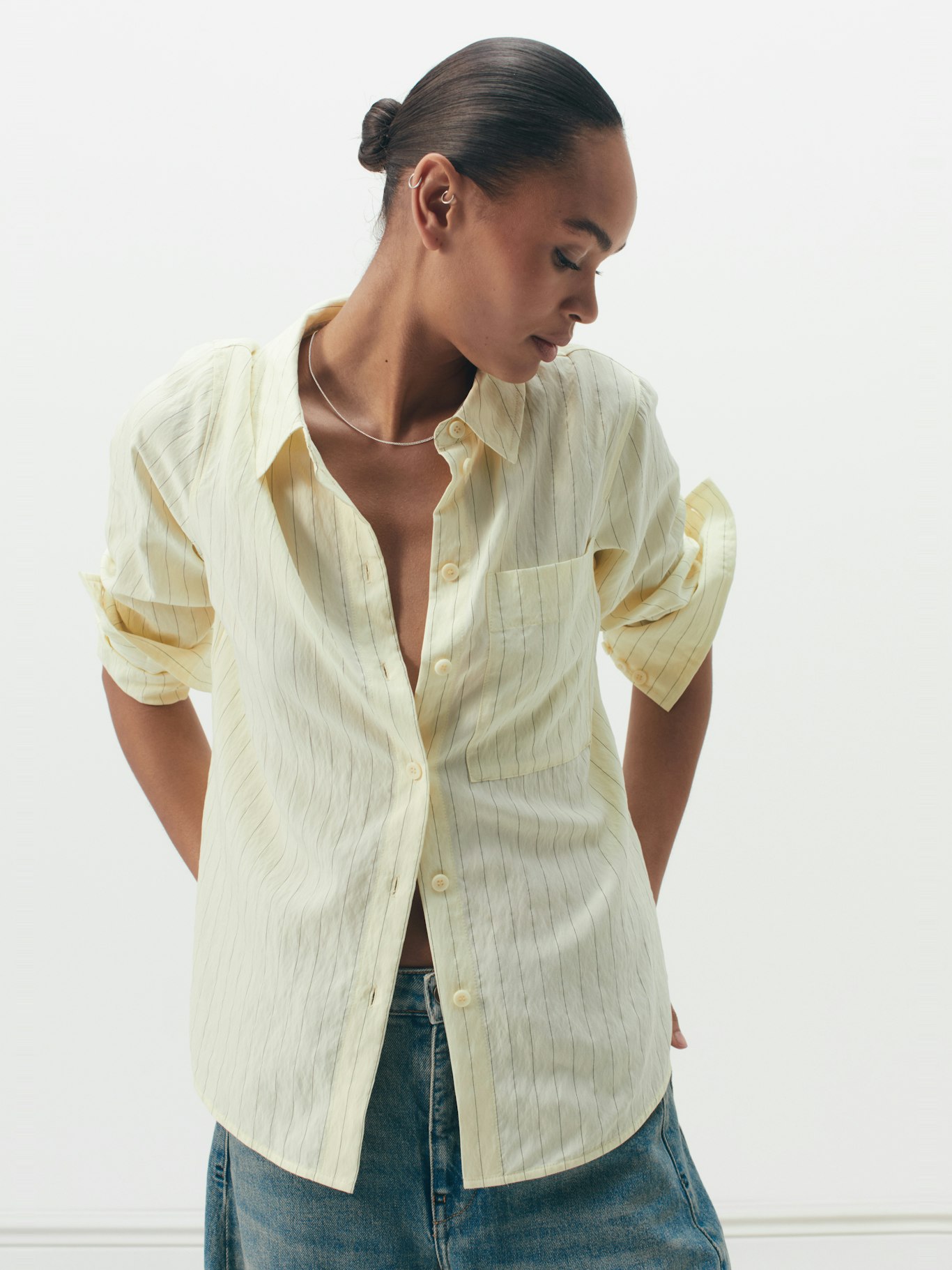 013211-0686-10 Air Flow Long Sleeve Relaxed Shirt