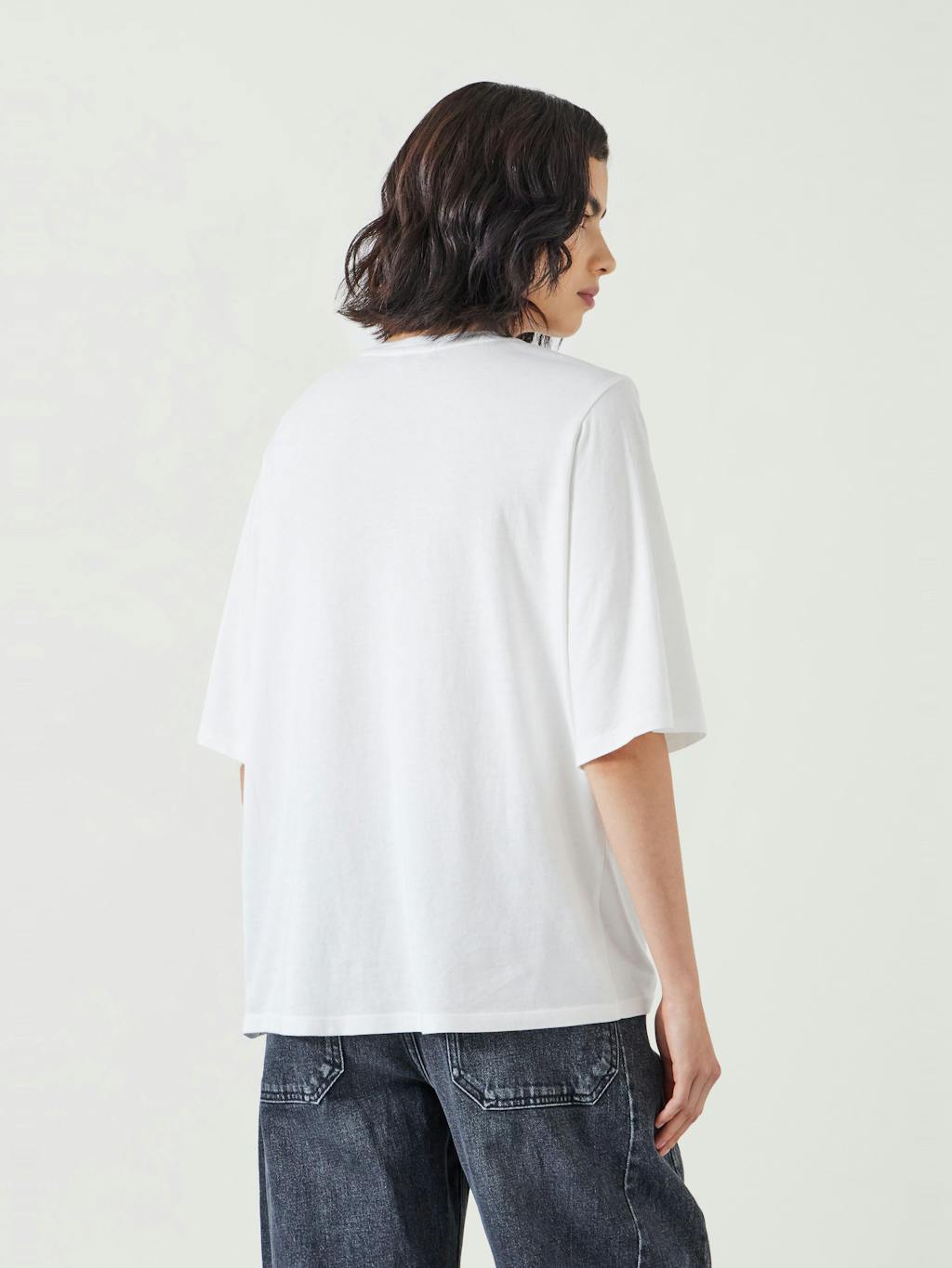 012549-0001-03 Reece Drapey T-Shirt