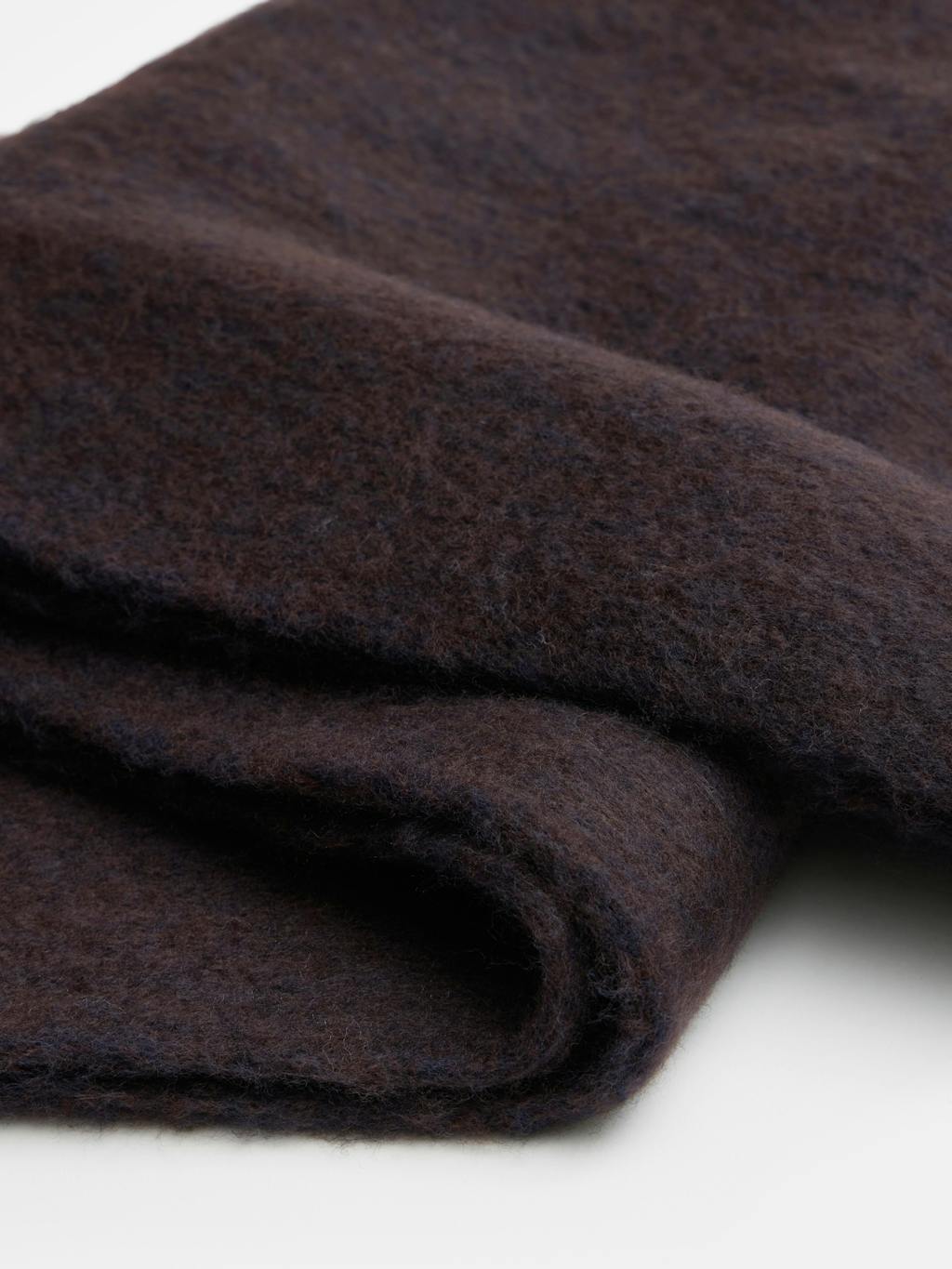 012298-1545-04 Casey Colourblock Scarf