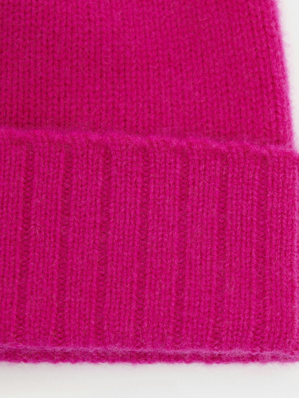 012266-4077-04 Cashmere Beanie