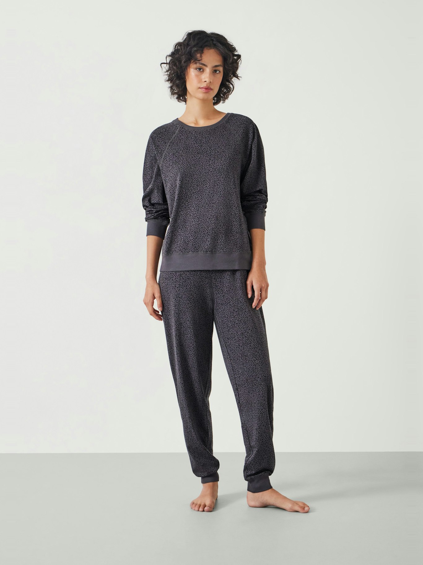 012252-4722-01 Joelle Jersey Jogger Animal Print Pyjamas