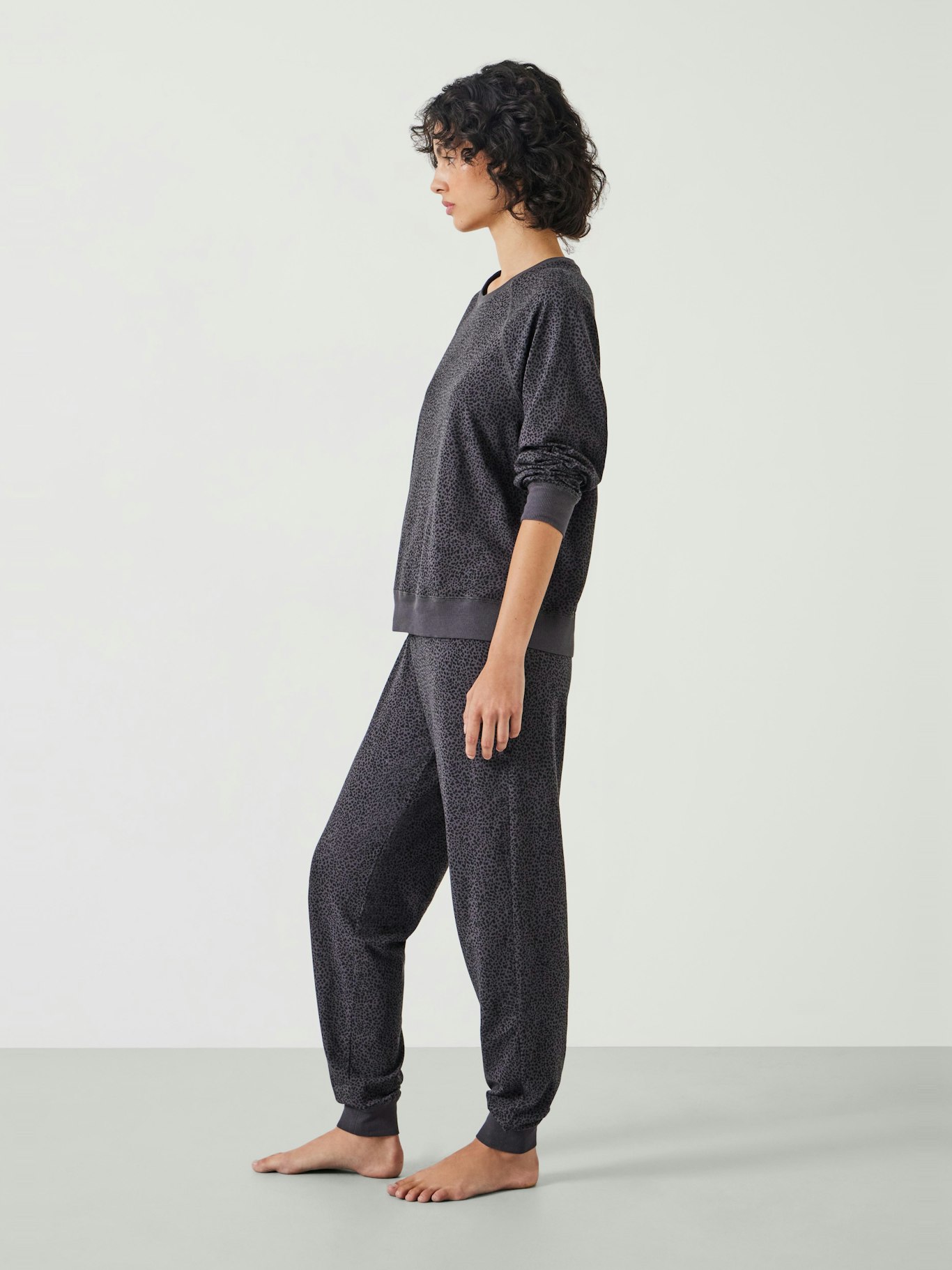 012252-4722-04 Joelle Jersey Jogger Animal Print Pyjamas
