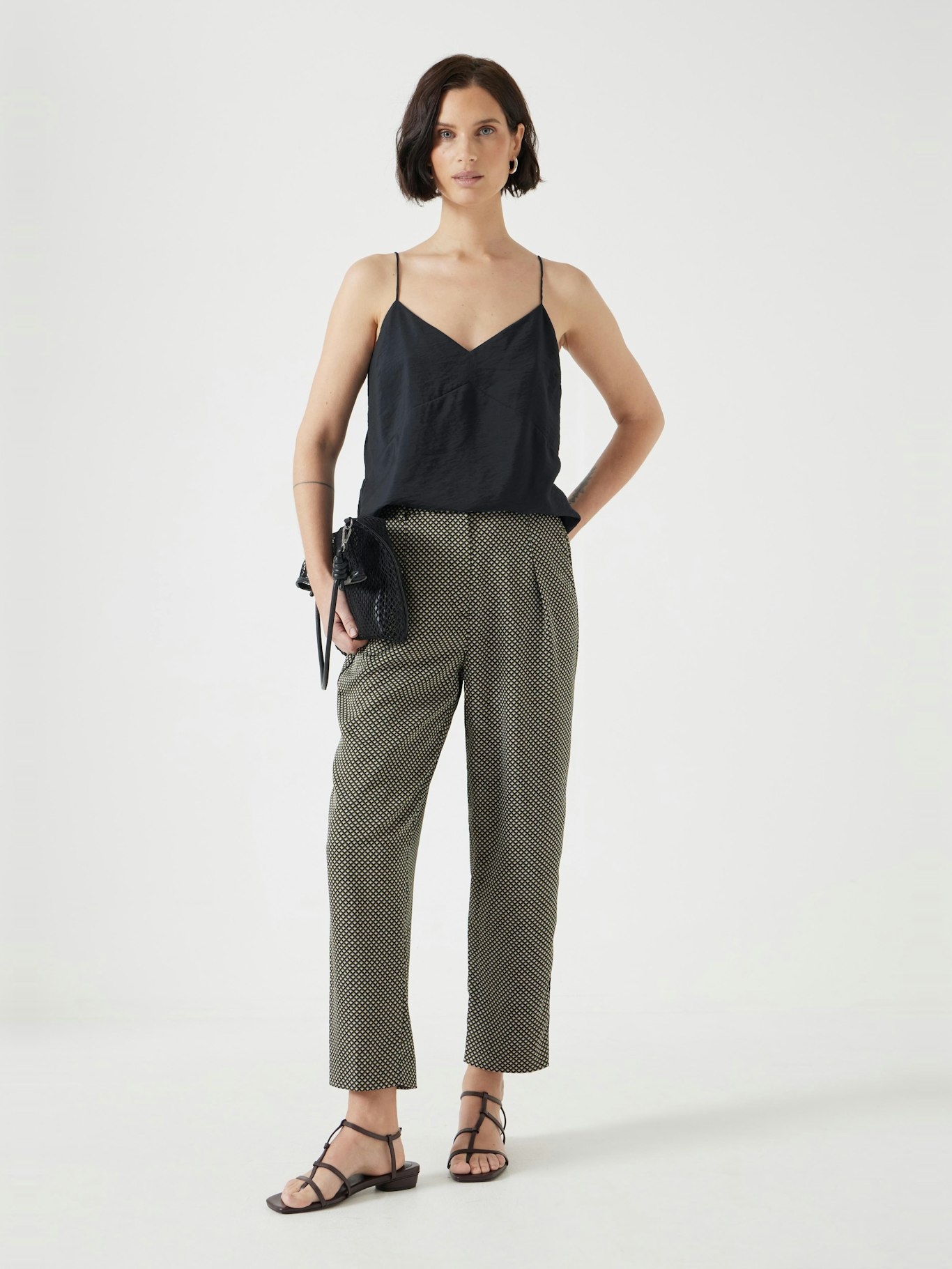 012795-0456-02 Thin Strap V-Neck Cami