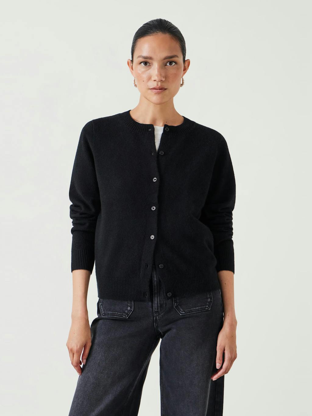 012026-0456-01 Daphne Cashmere Button Through Slim Cardigan