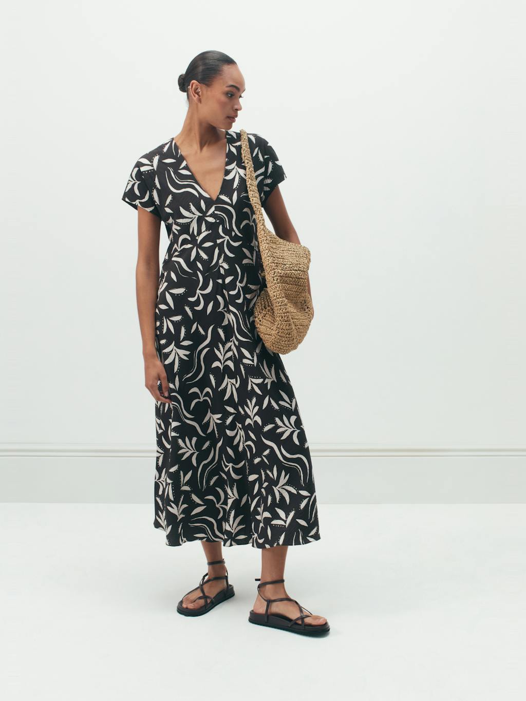 011762-4780-10 Grace Air Flow V-Neck Maxi Dress