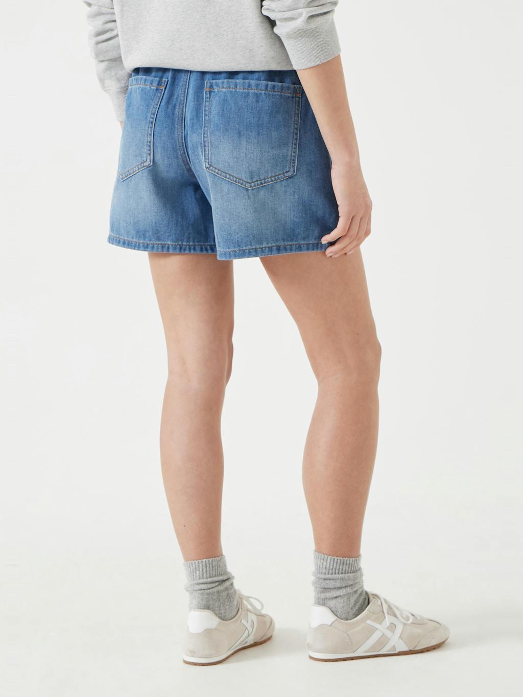 013571-2797-03 Betty Denim Pull On Shorts