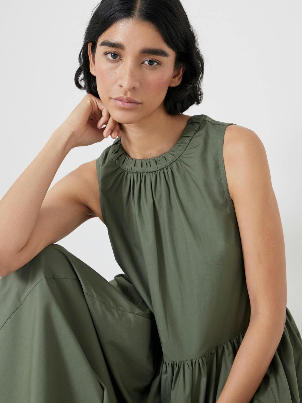 013537-2012-02 Lightweight Cotton Sleeveless Crew Neck Maxi Dress