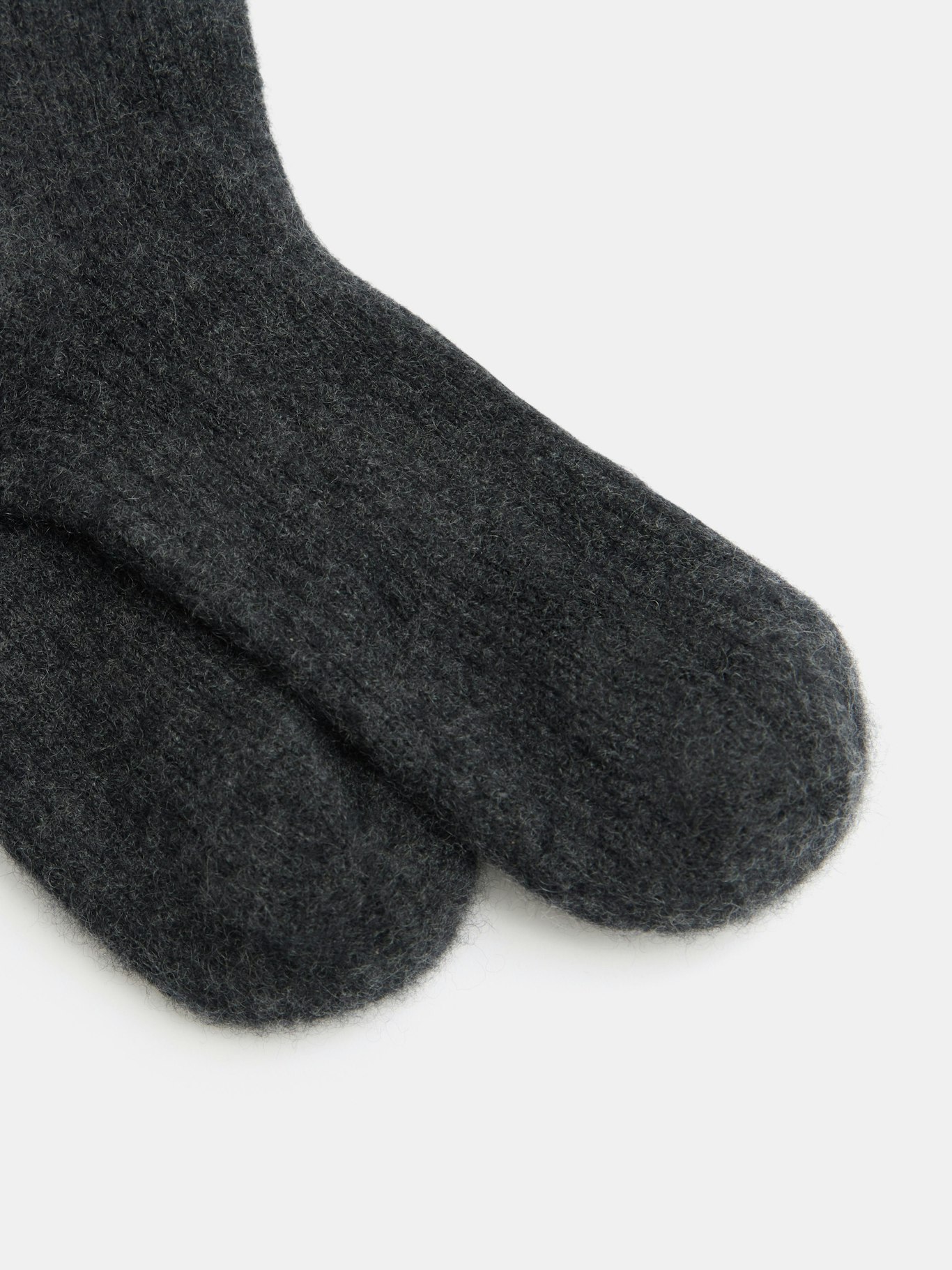 012282-2806-03 Cashmere Socks